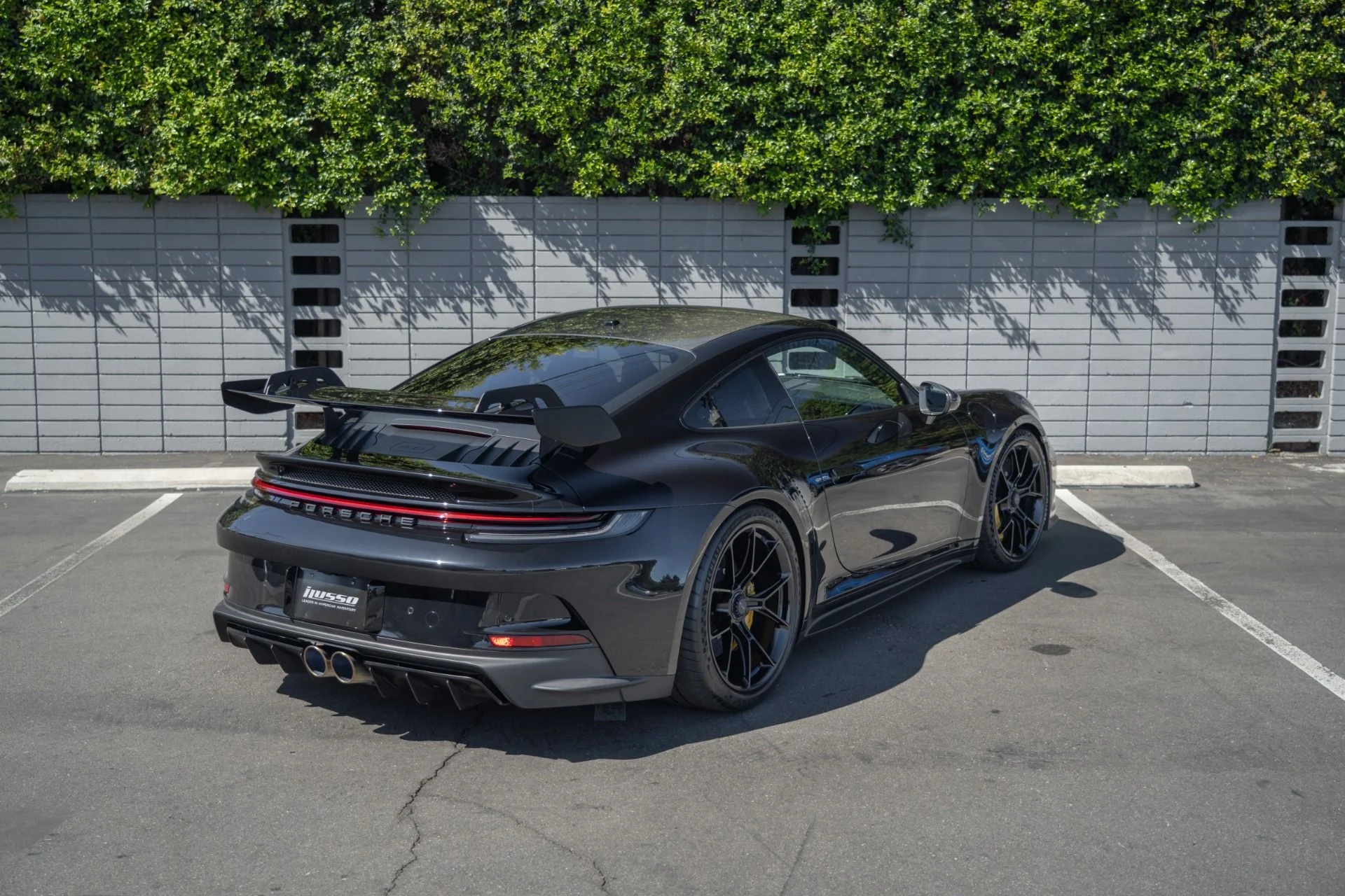 mph031_3615332844_Used_2022_Porsche_911_GT_3_1759443060_ea24a806db