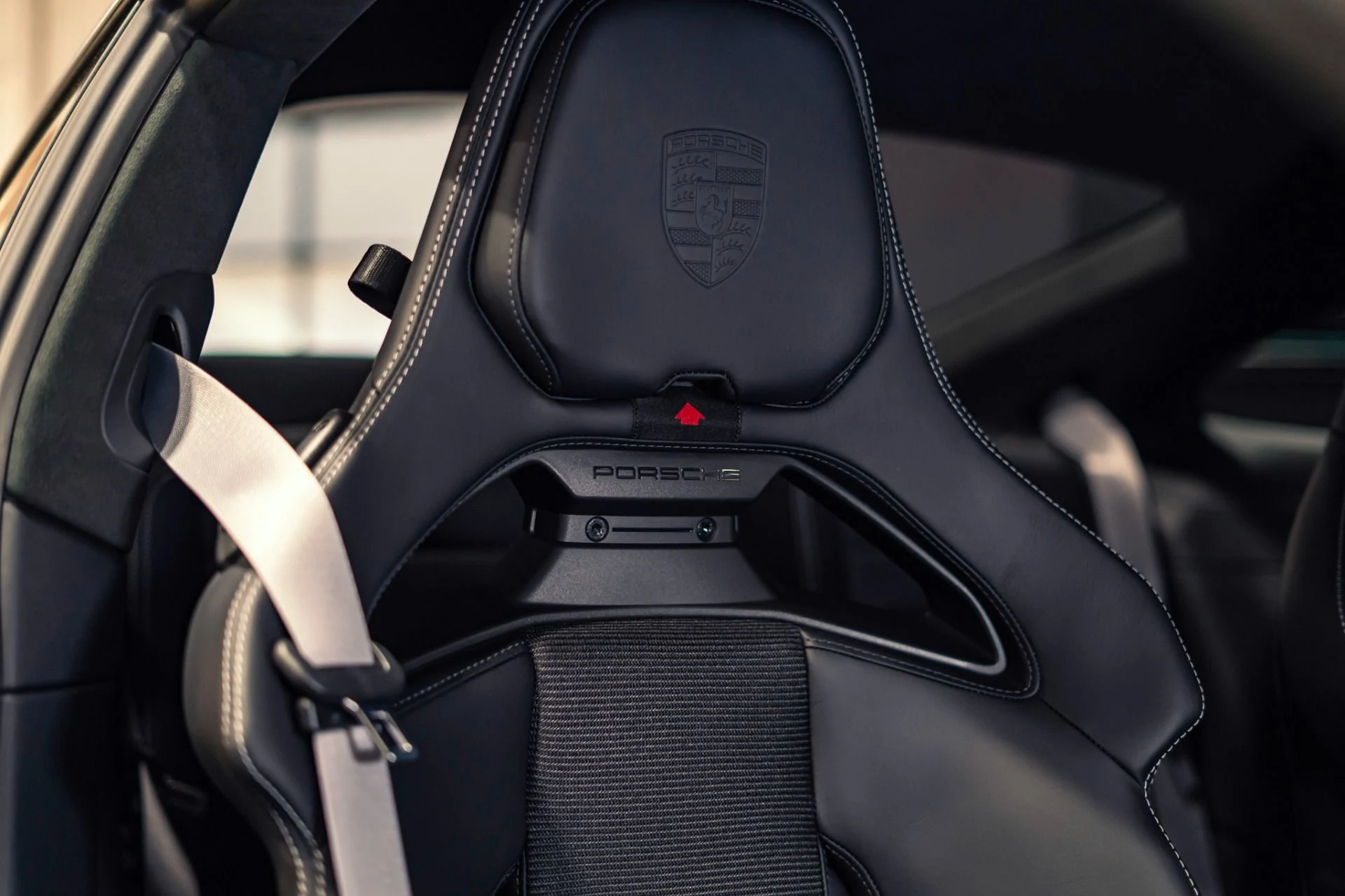 mph031_3619470154_Used_2026_Porsche_911_GT_3_Touring_Lugano_Blue_Lightweight_Package_1777381470_05ab29da5c