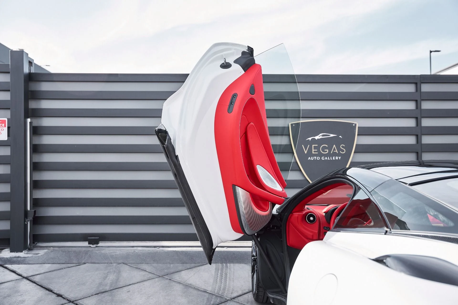 mph031_3622197898_Used_2025_Mc_Laren_GTS_1769482139_dc19c1c5d3