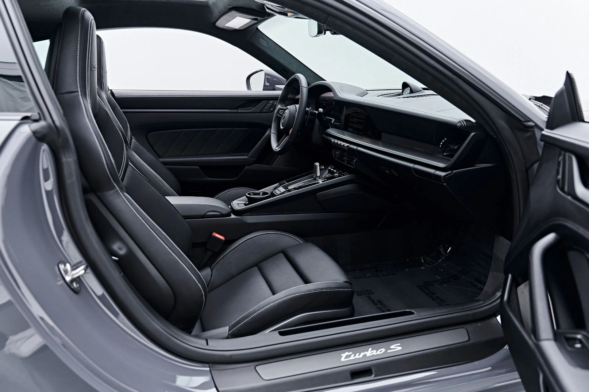 mph031_3627709629_Used_2026_Porsche_911_Turbo_S_1789622263_ea1130d237