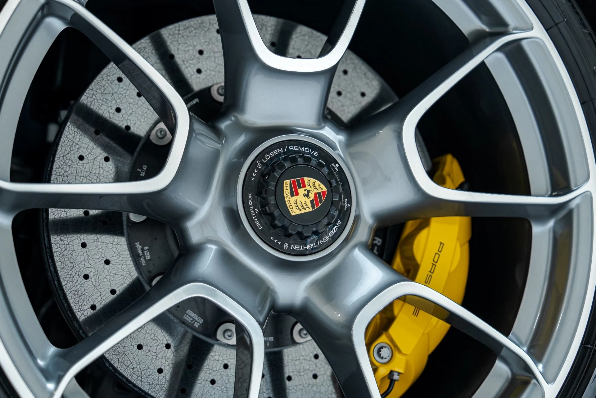 mph031_3637934821_Used_2022_Porsche_911_Turbo_S_1791933714_bf9ba7d009