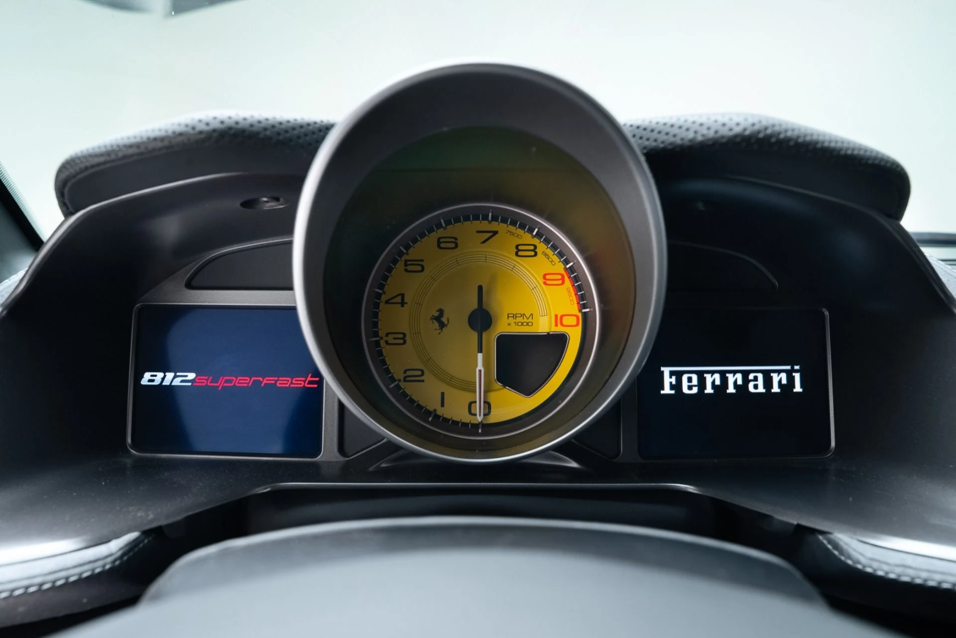 mph031_3646279962_Used_2018_Ferrari_812_Superfast_1770943869_5b91888f22