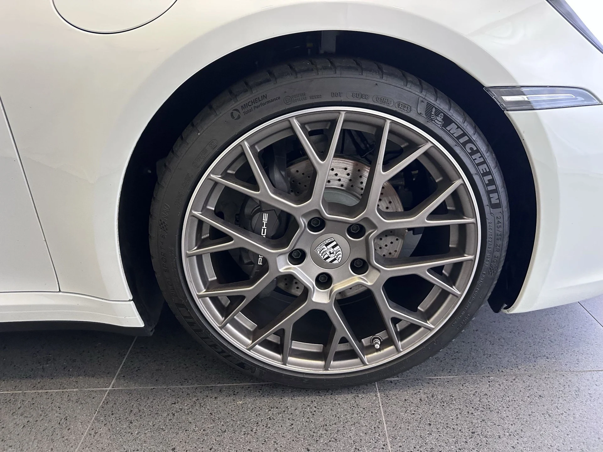 mph031_3648530001_91caeb1949d3b3aa15a30e7fb42d06efx_8ea9d80392