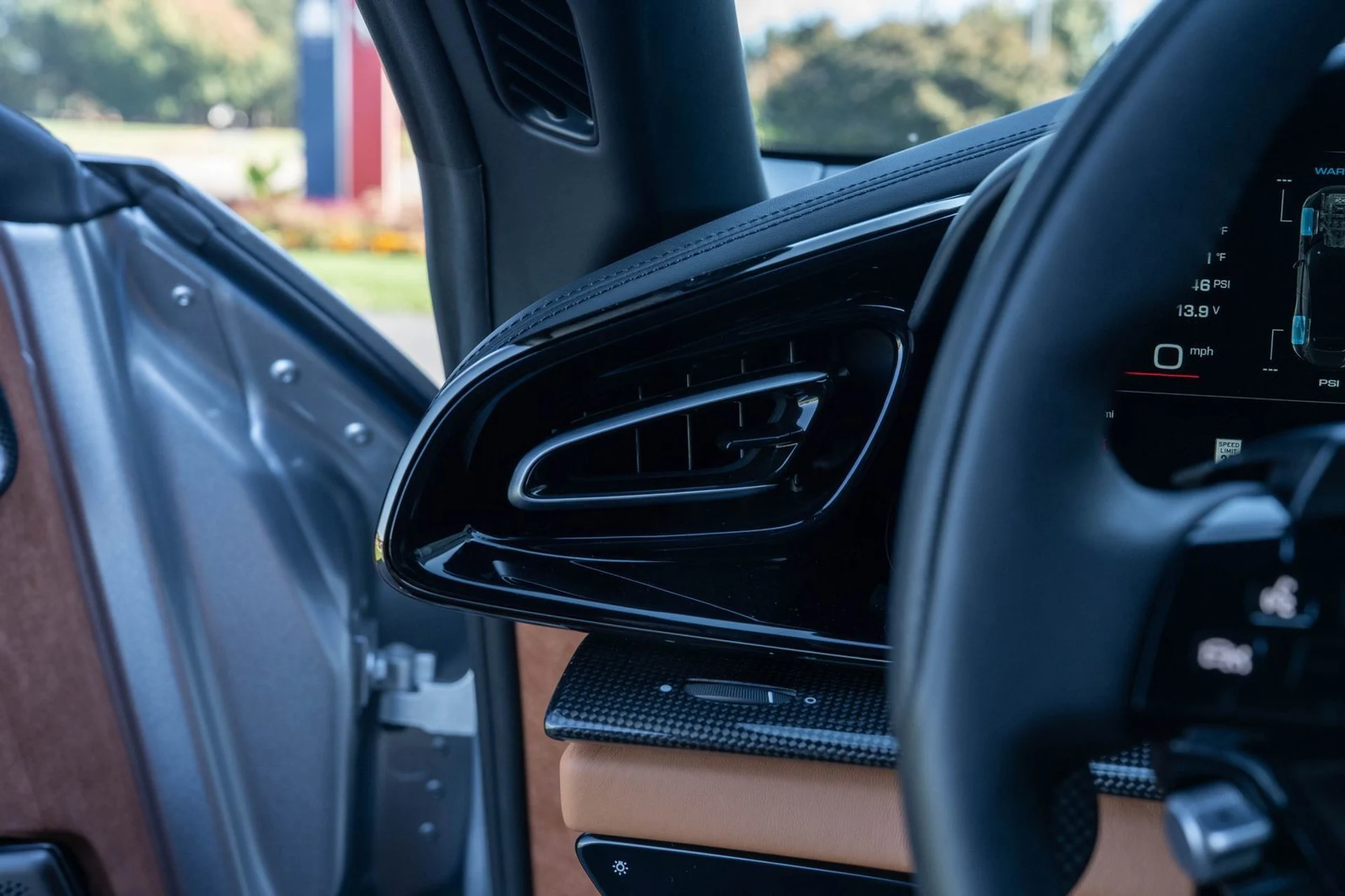 mph031_366643724_88cce38a40c746b8adaee1d83cf502f1_8d9af08010