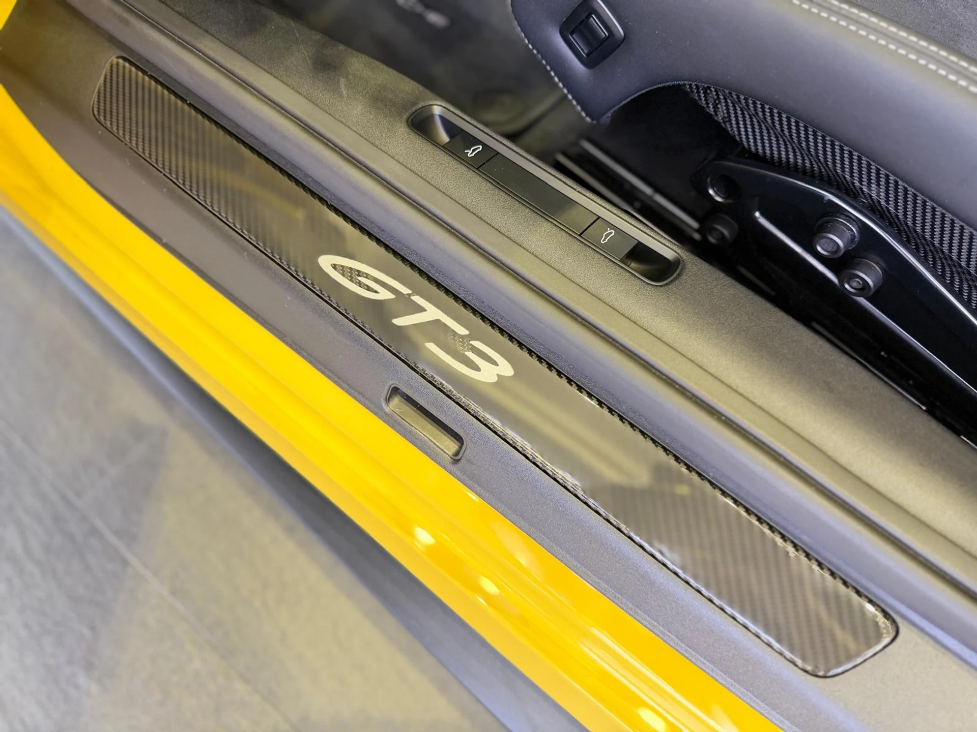 mph031_3671900101_Whats_App_Image_2025_12_22_at_6_00_56_PM_1_2ced5b6704