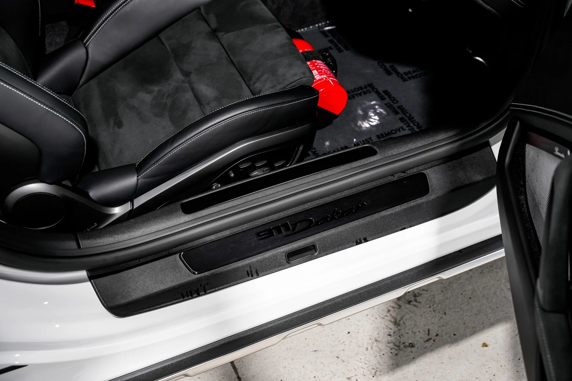 mph031_3678176351_077c2285baeae876458d9b326f9cba3ex_ee7d742baf