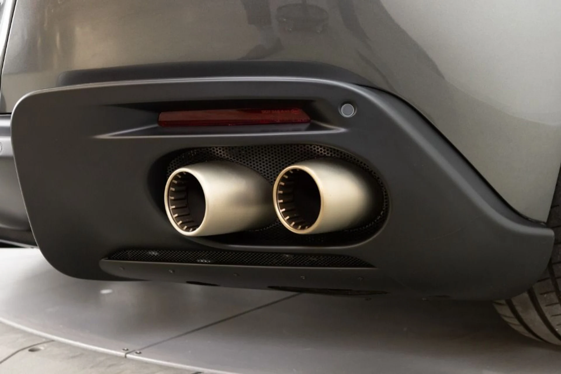 mph031_3680686493_Used_2023_Ferrari_Roma_a6f7fd7ef0