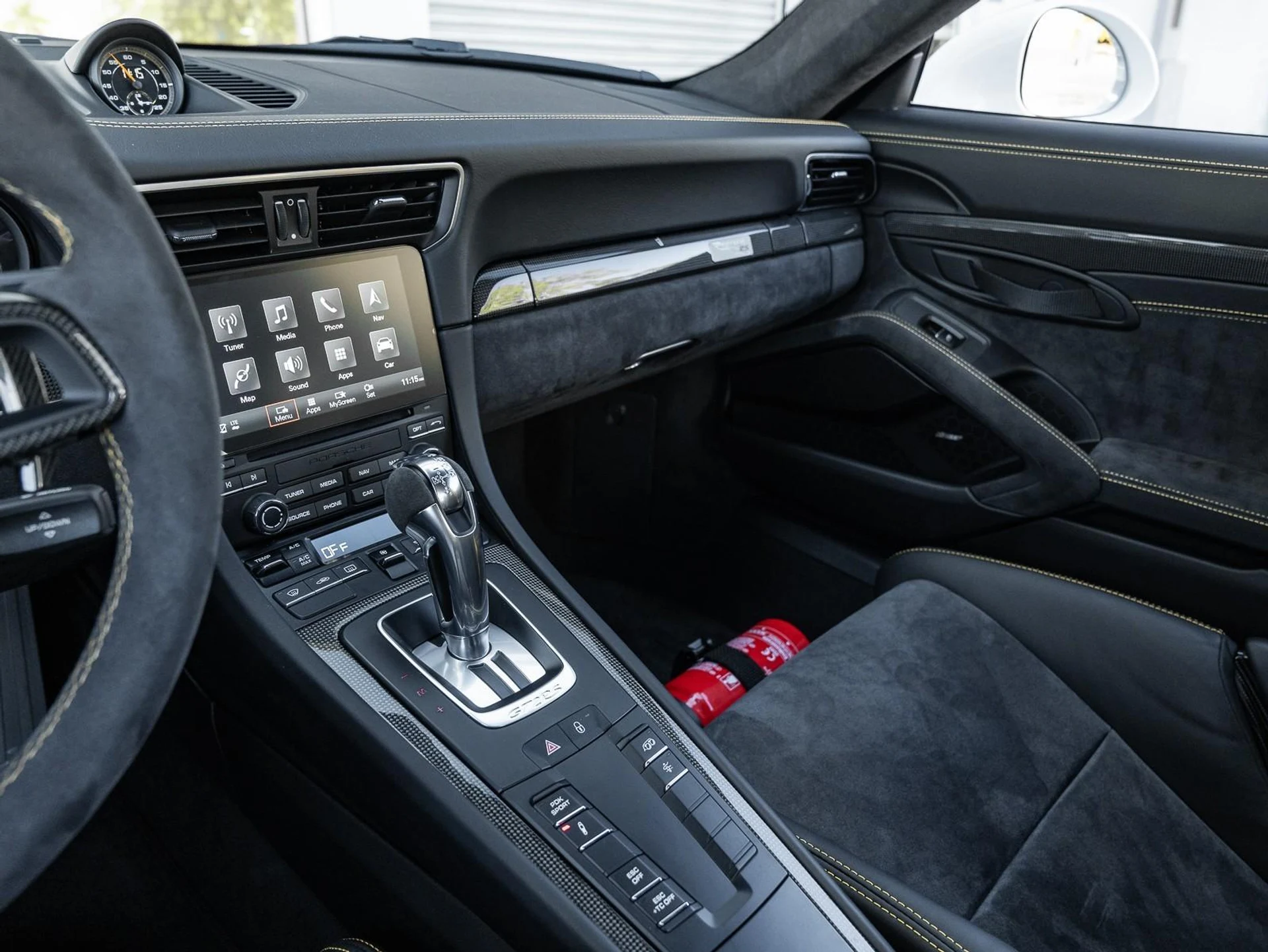 mph031_3687425796_Used_2018_Porsche_911_GT_2_RS_1763589958_bf9f240aa7