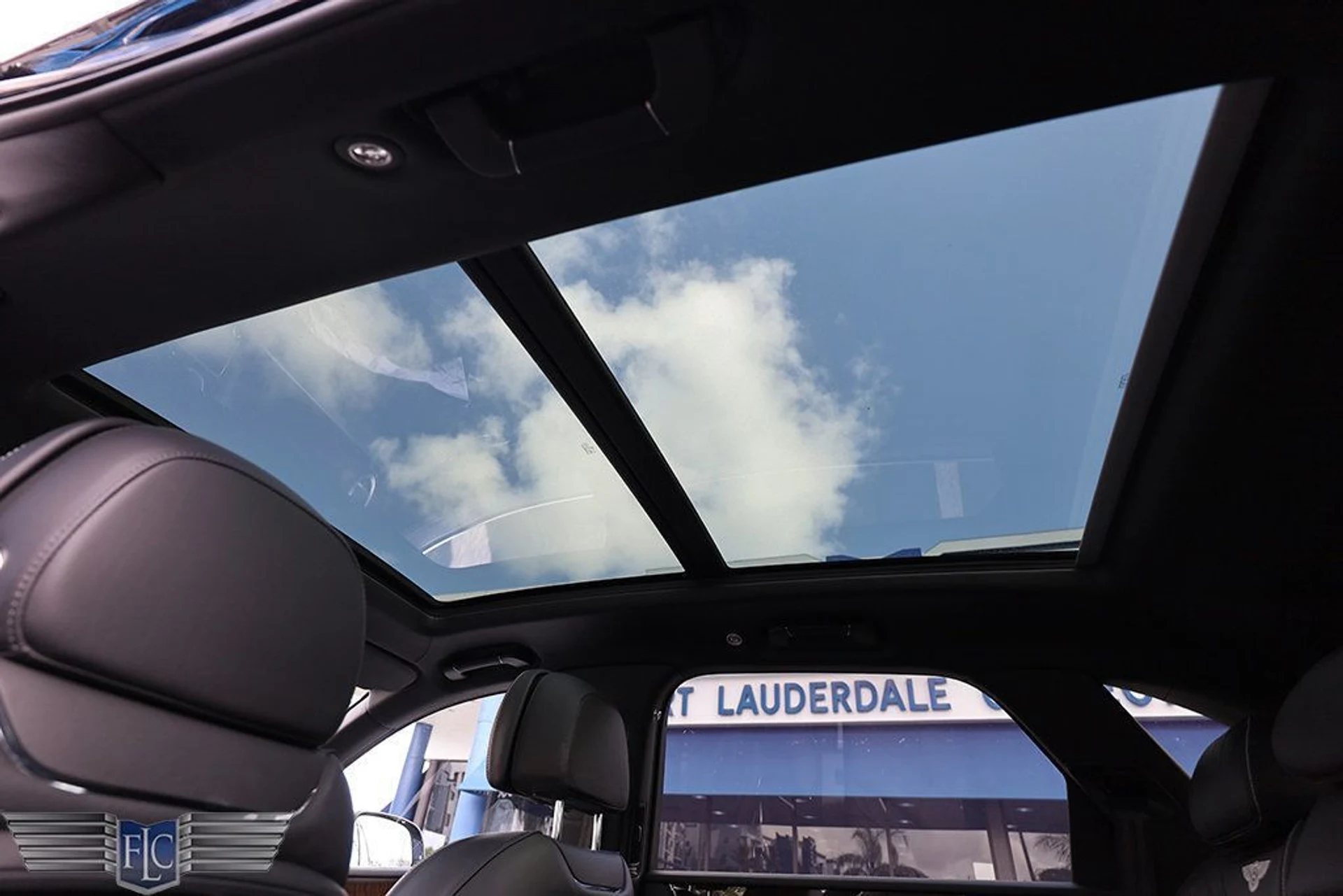 mph031_3704964590_used_2017_bentley_bentayga_w12awd_6305_22995448_32_1024_0d2c8ad711