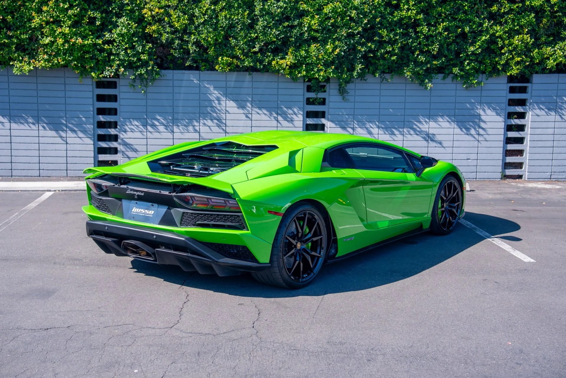 mph031_371140747_Used_2018_Lamborghini_Aventador_LP_740_4_S_1762289338_dd0440b832