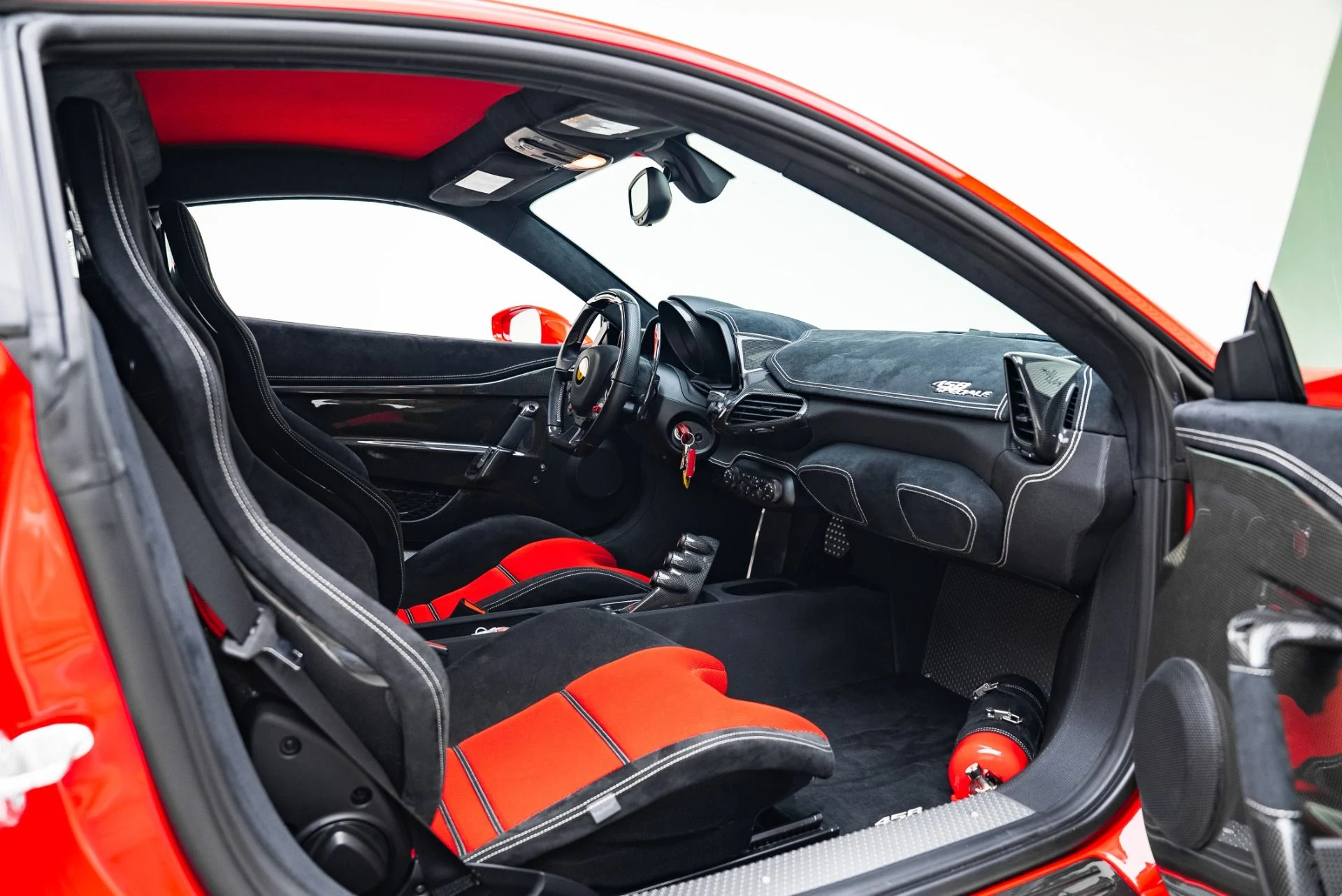 mph031_371755837_Used_2015_Ferrari_458_Speciale_1766529306_3576e496f4