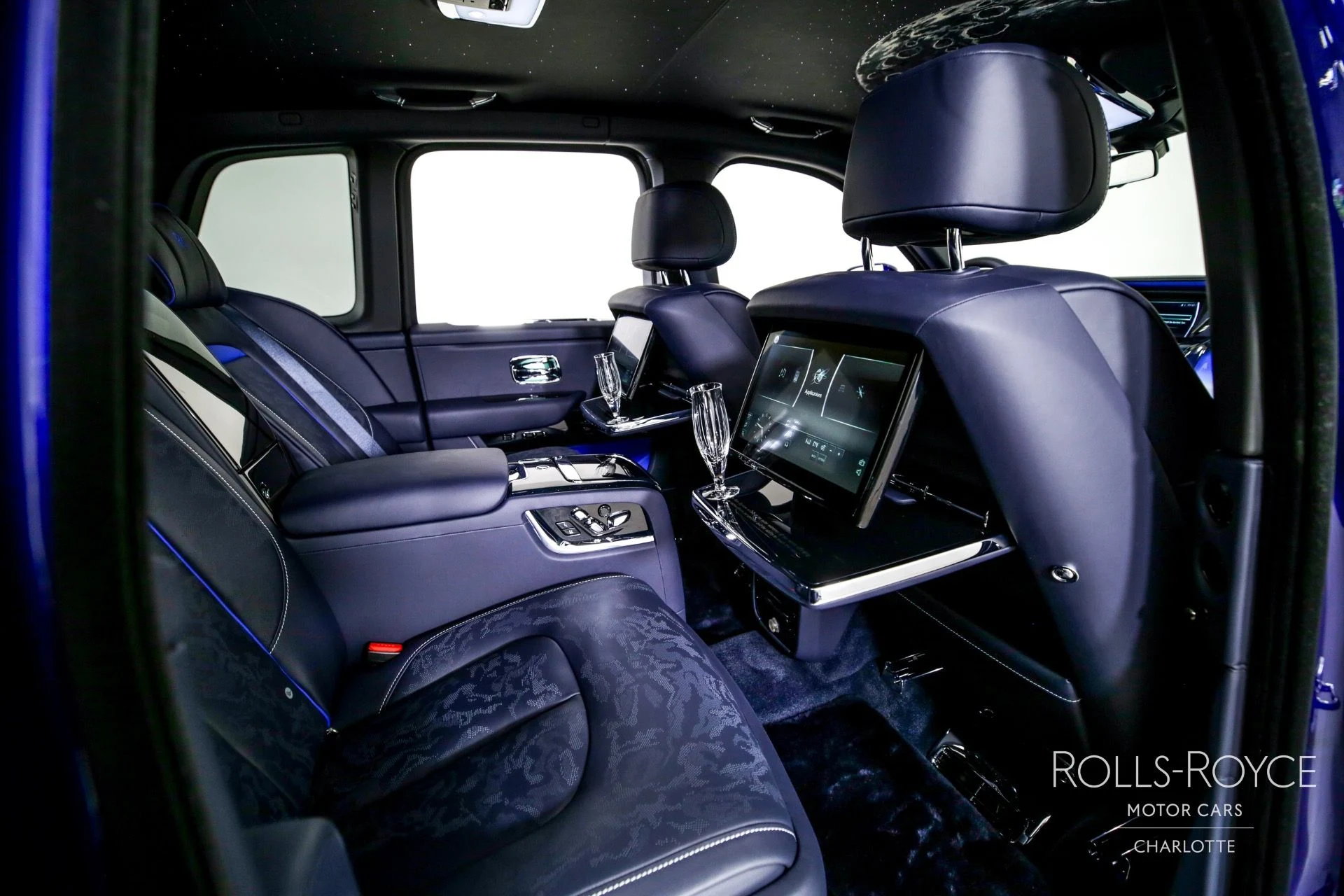 mph031_3723070061_Used_2024_Rolls_Royce_Black_Badge_Cullinan_BLUE_SHADOW_1726069494_96b31d1e6b