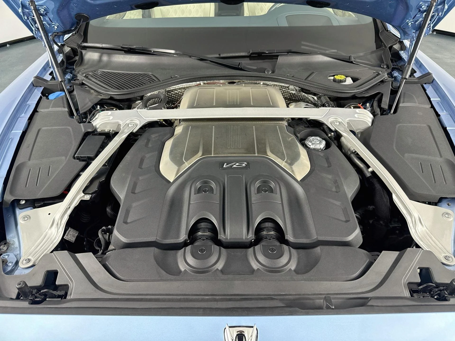 mph031_3723537544_Used_2022_Bentley_Flying_Spur_V8_1787092901_2bee5ecc62