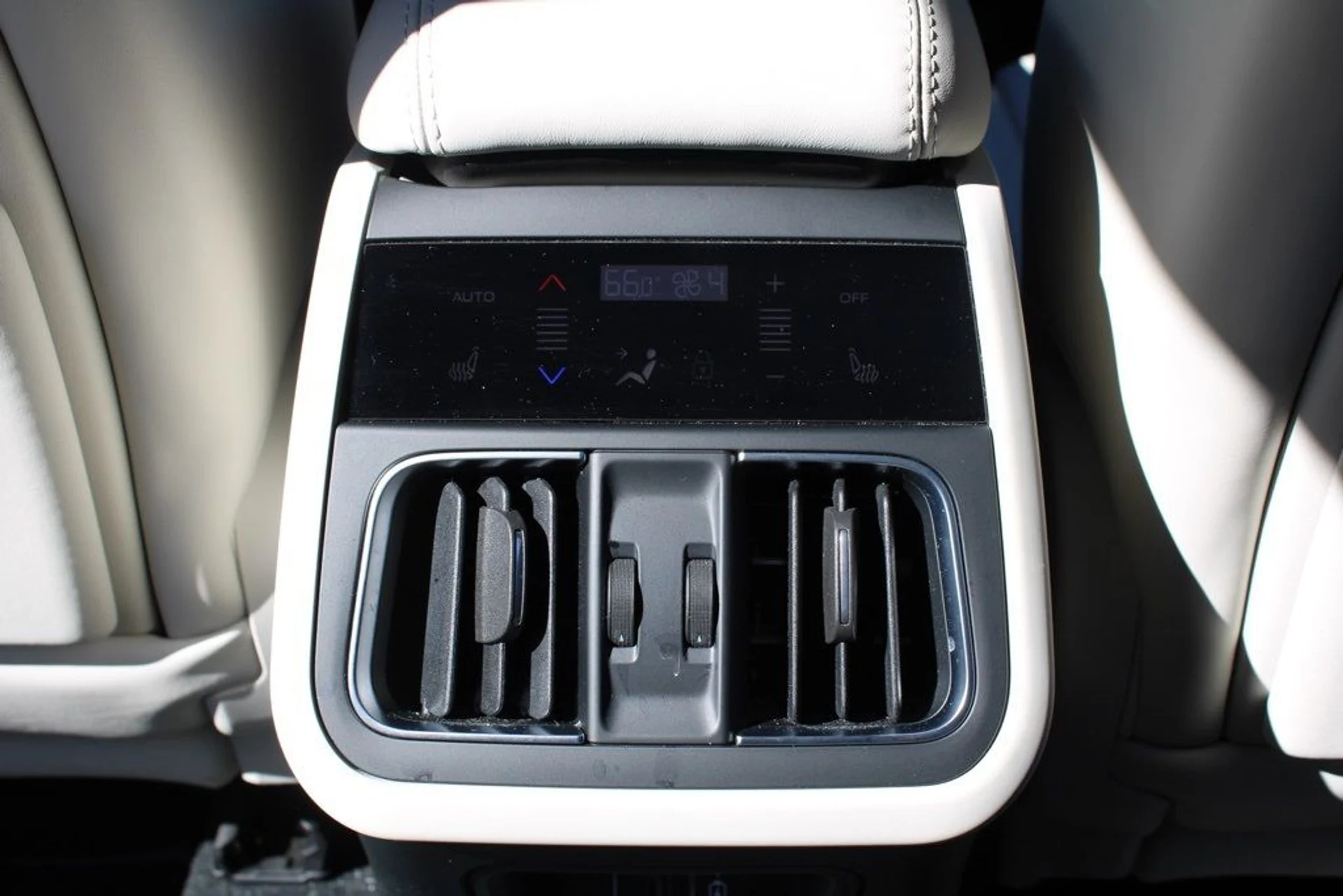 mph031_3727789013_930172a44ea4fd5e30ea039faf17e8b8_8ae7d735de