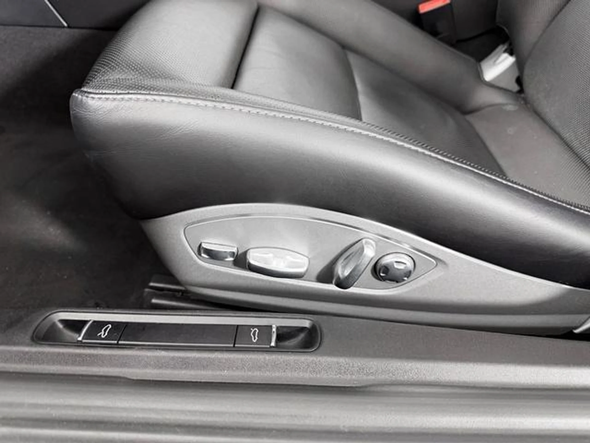 mph031_3728102821_7_F7brzt7_Ky_AG_32_XQZ_Oq_R4ifj3_YE_6c95f4707b