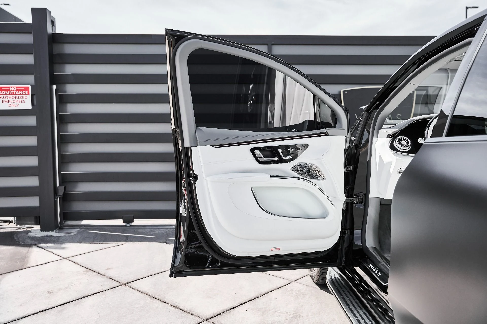 mph031_3728242702_Used_2024_Mercedes_Benz_EQS_Maybach_EQS_680_1774575182_1d433b4161