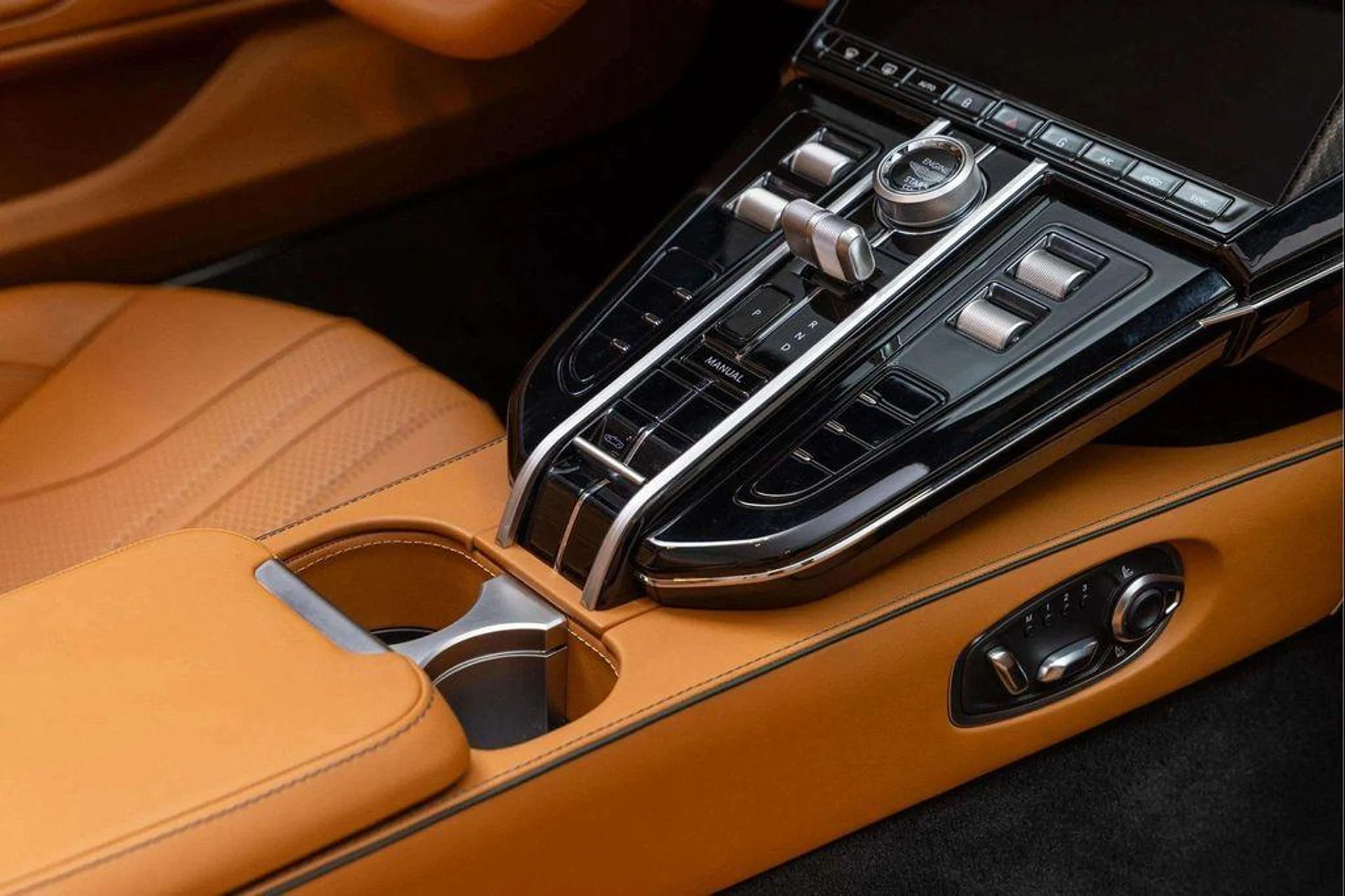 mph031_373375787_81l7_S_Ukx_S_Fv81ncflgf_Qhyhh2_Q_5d2dcffda3