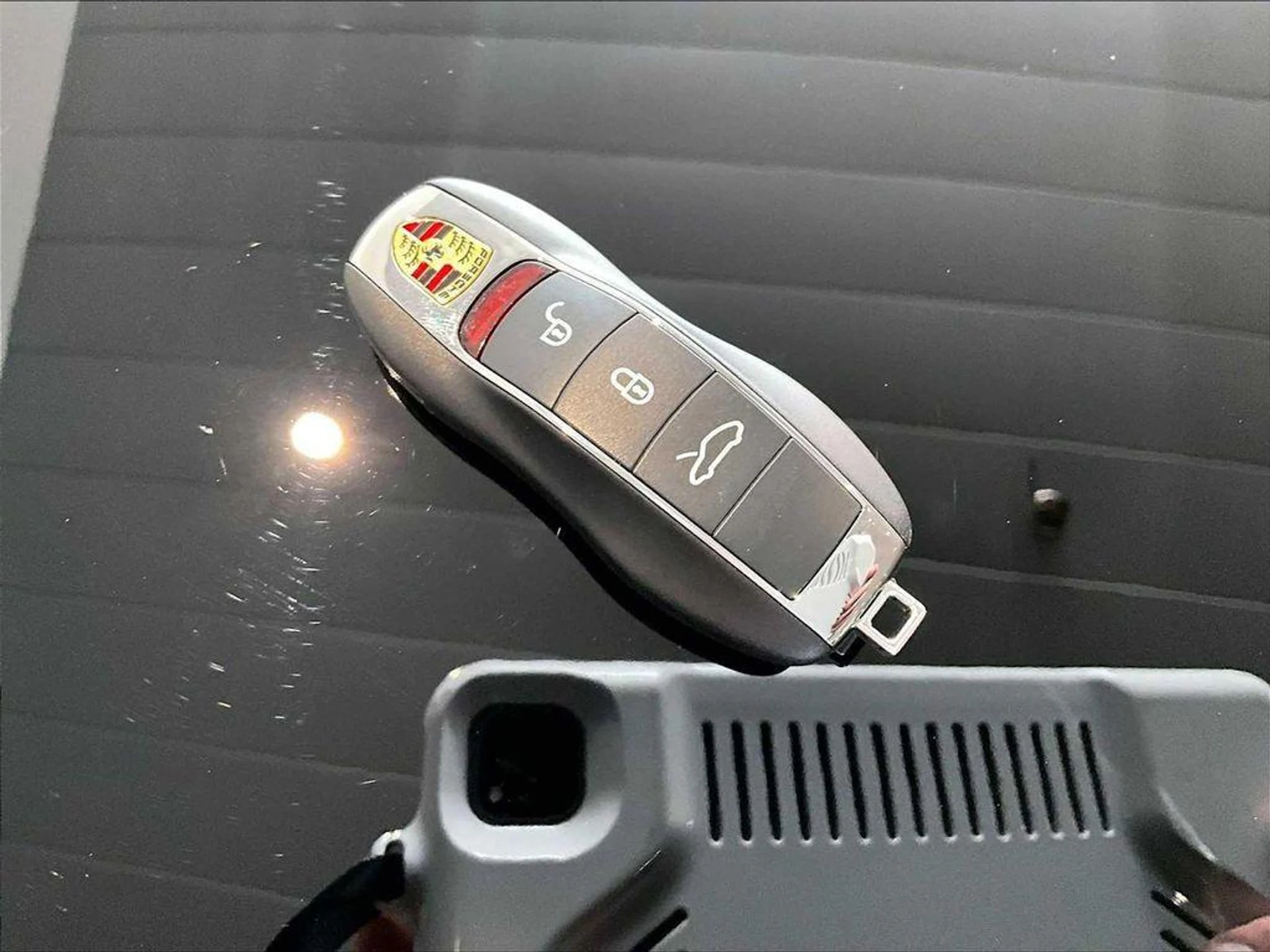 mph031_3735664471_z_FR_9x_Wfac3_L_Vu_Rywp_Jw_N5y_UHF_00_edee76137f