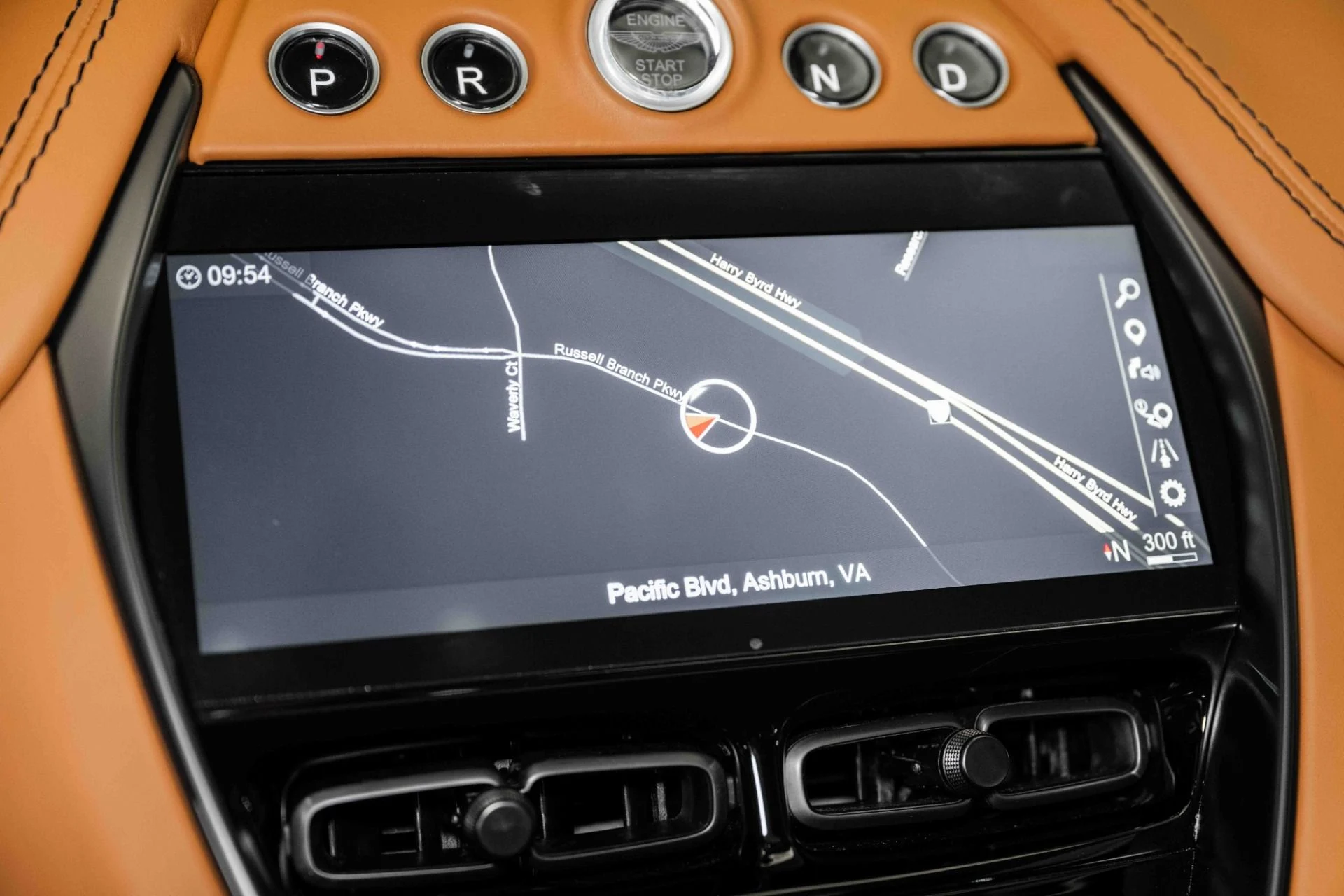 mph031_3743773177_Used_2023_Aston_Martin_DBX_707_1720795210_7171f4602a