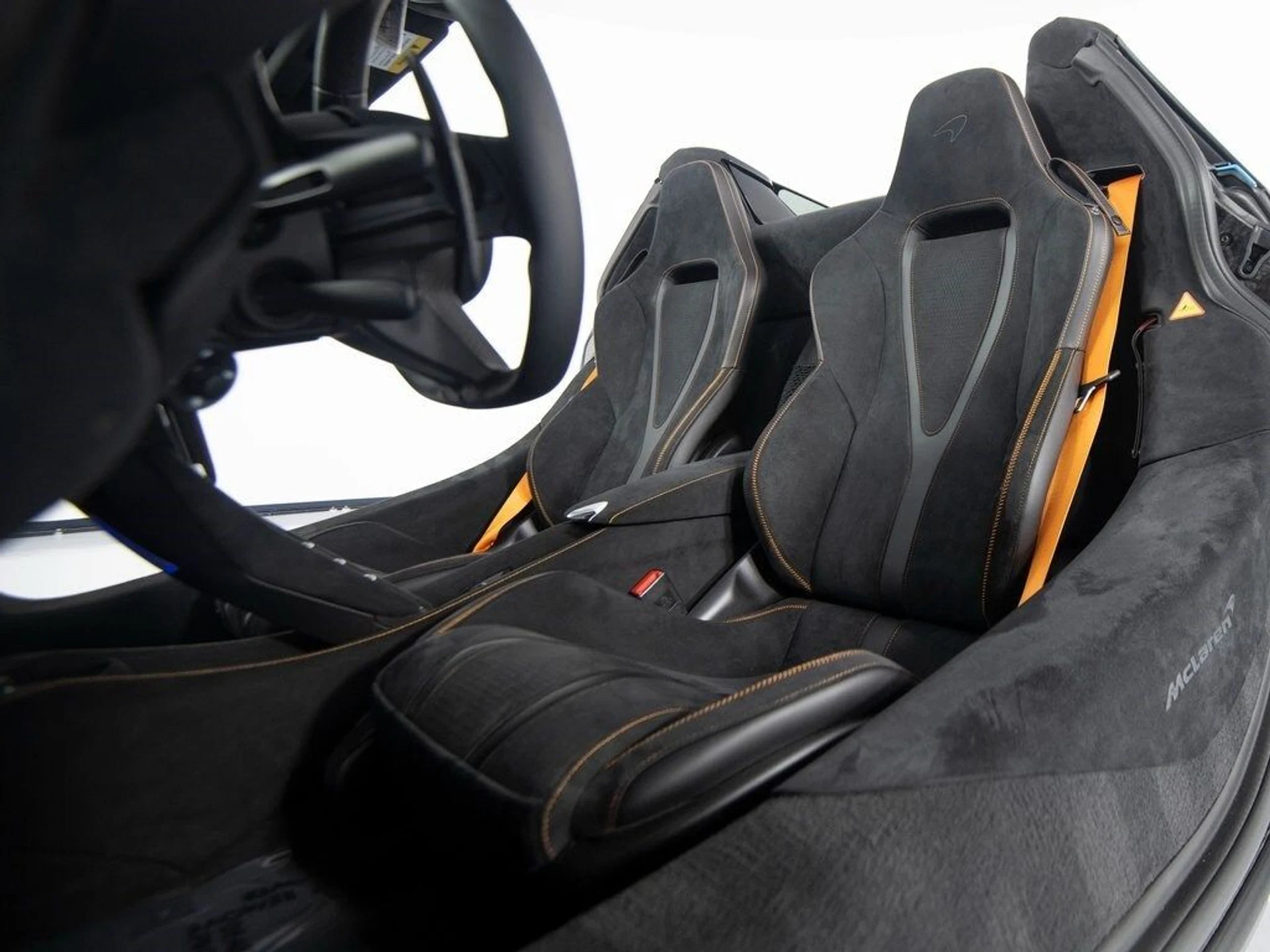 mph031_3748267868_38d0fef6d70d73f8e01553be10b2698cx_481785f33f