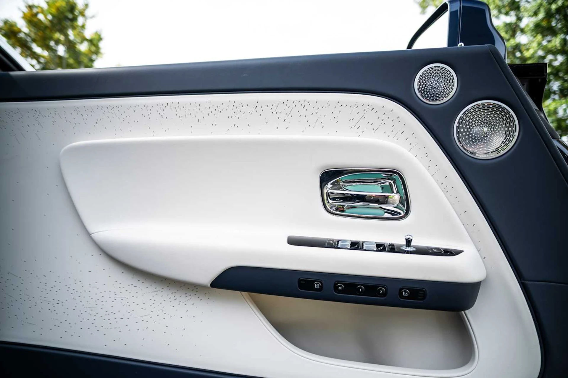 mph031_3757604846_5f2287150b5957ae96b28e900fca8d9ax_f8f3408618