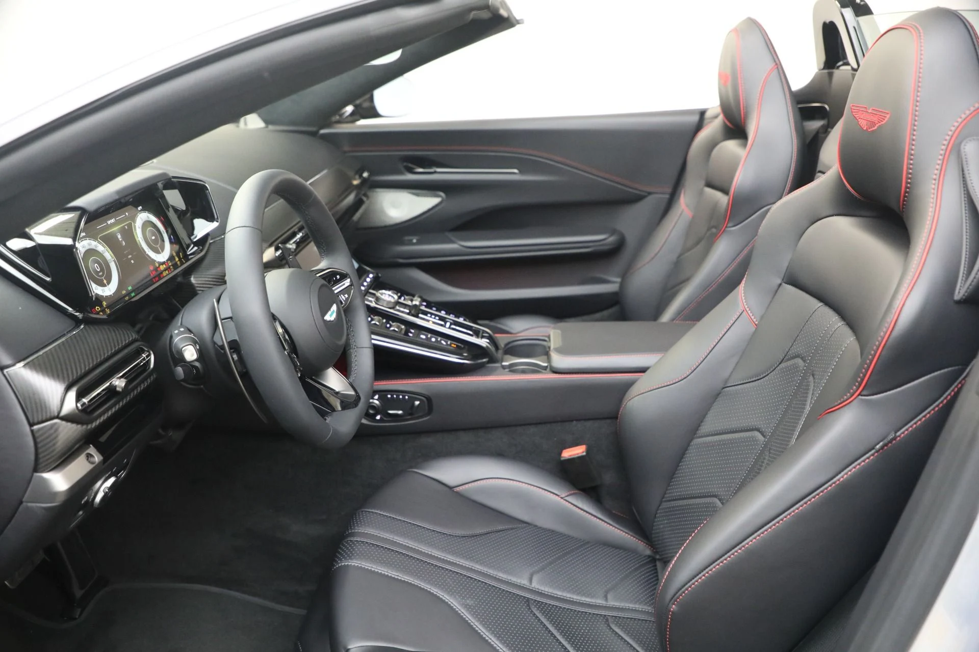 mph031_3782244857_New_2026_Aston_Martin_Vantage_Roadster_1768253307_ffe05b5197