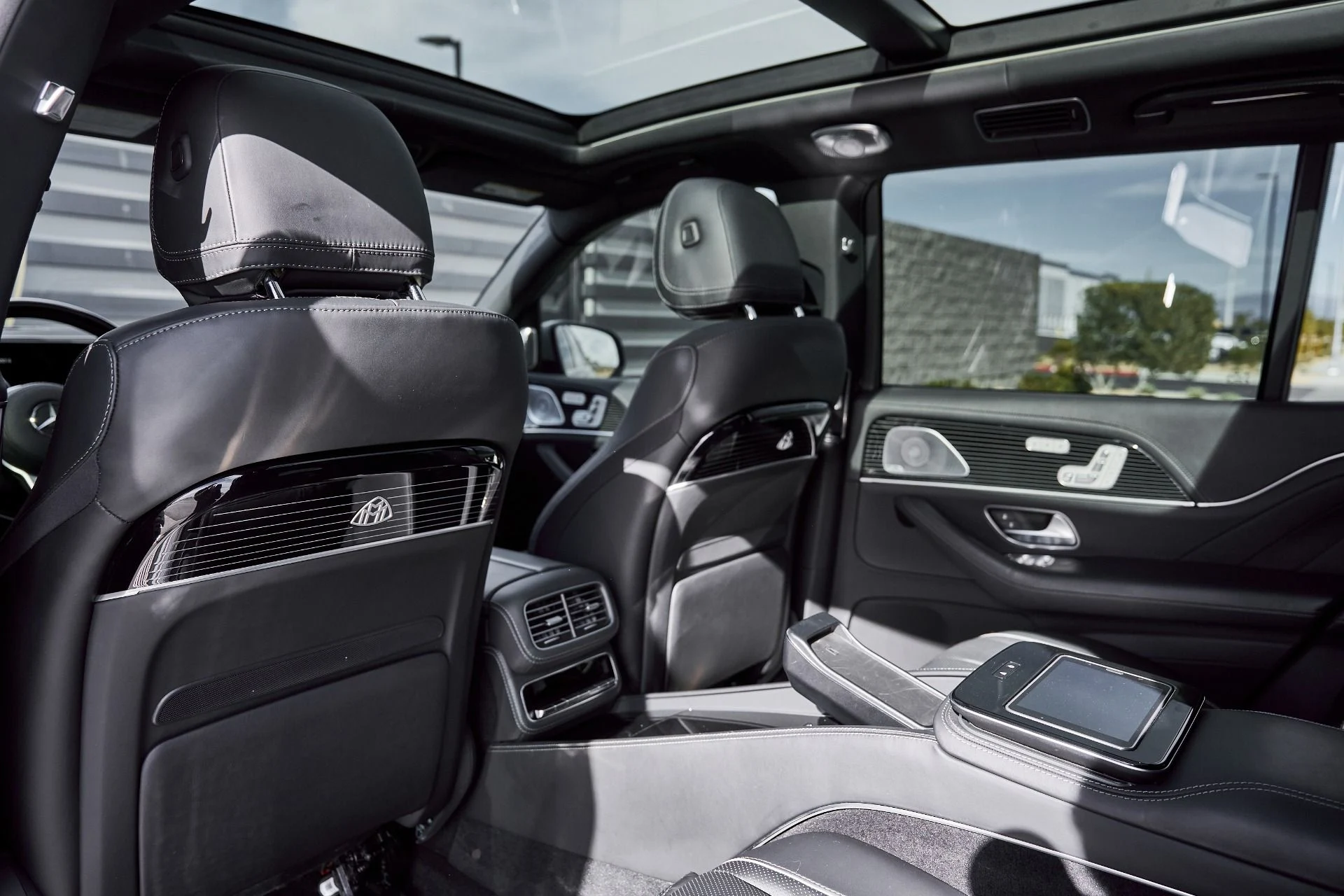 mph031_3783690646_Used_2021_Mercedes_Benz_GLS_Maybach_GLS_600_1768358360_74e35f5ca0