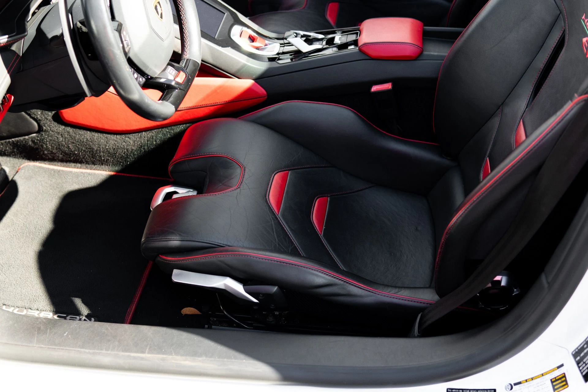 mph031_3791175218_Used_2021_Lamborghini_Huracan_EVO_Spyder_1766013013_fbb7c5b608