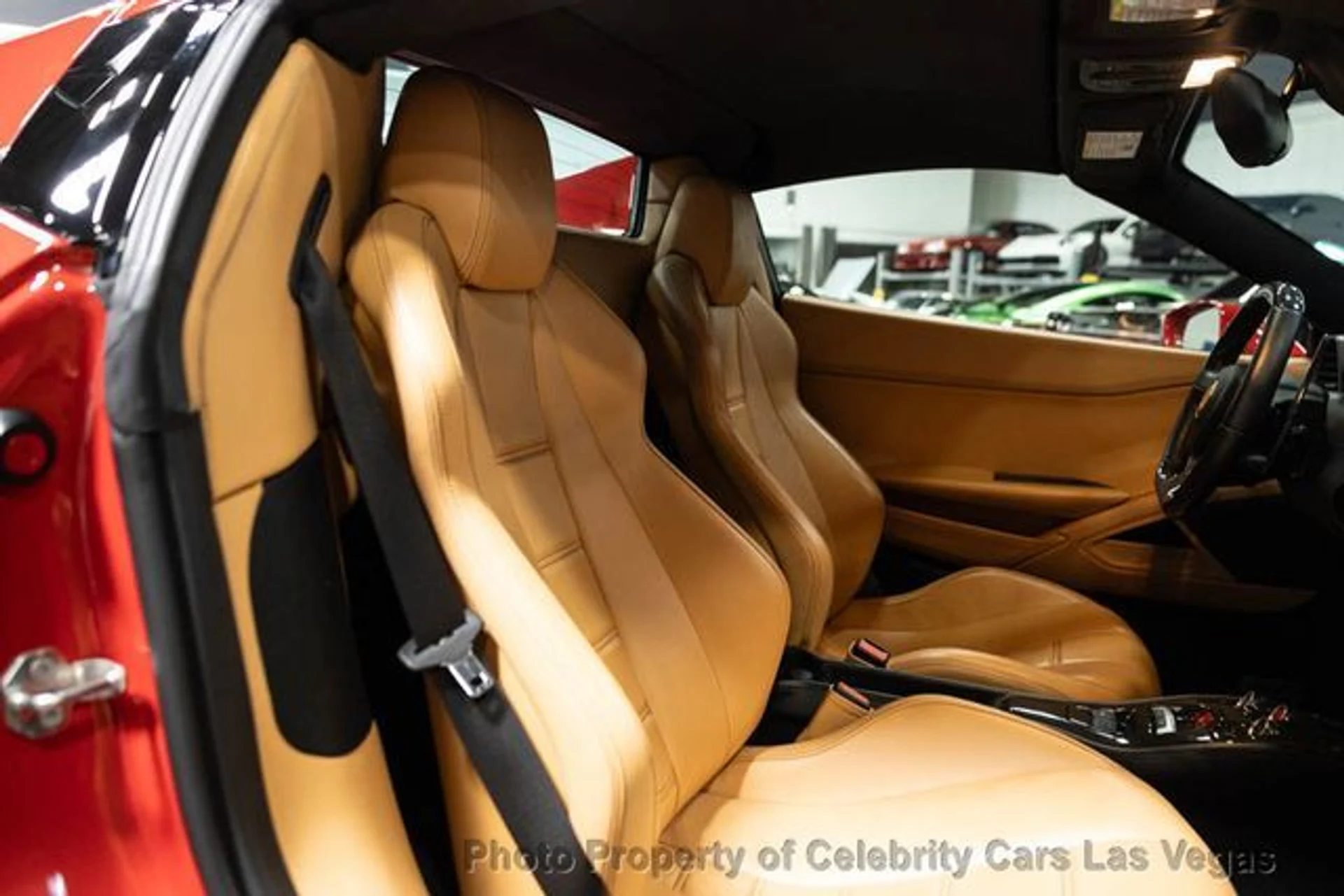 mph031_3792553514_used_2013_ferrari_458_italia_2drconvertible_9707_23037118_36_640_aeea12b708