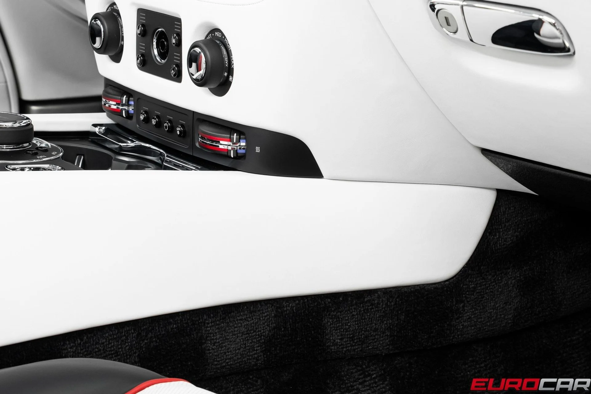 mph031_3795812906_image_32_171fd11832