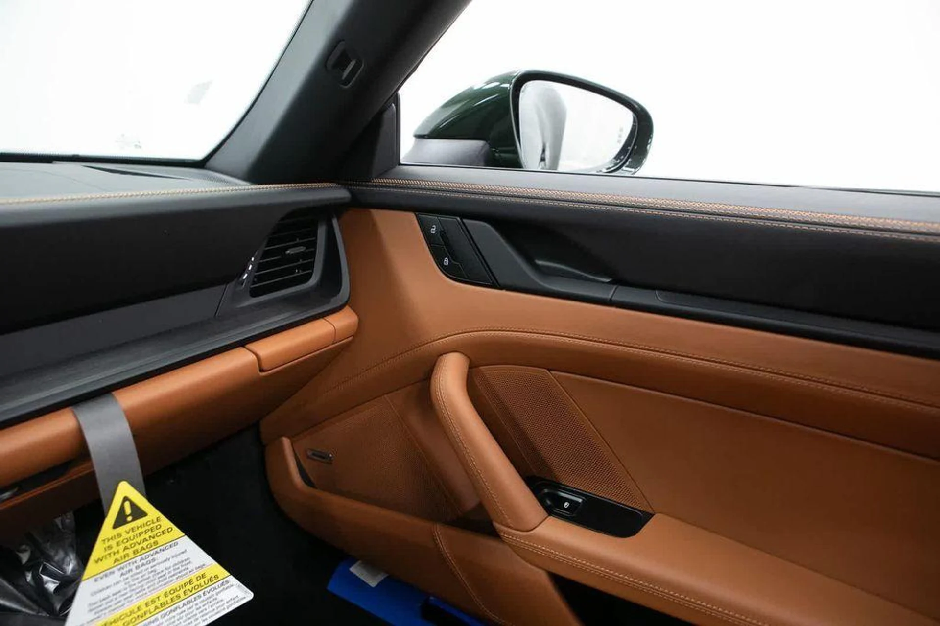 mph031_3814042219_sv_P_Yzoc3_Y3d0_RE_a_Gq4_KV_7_z_Dec_0d94dfb11e