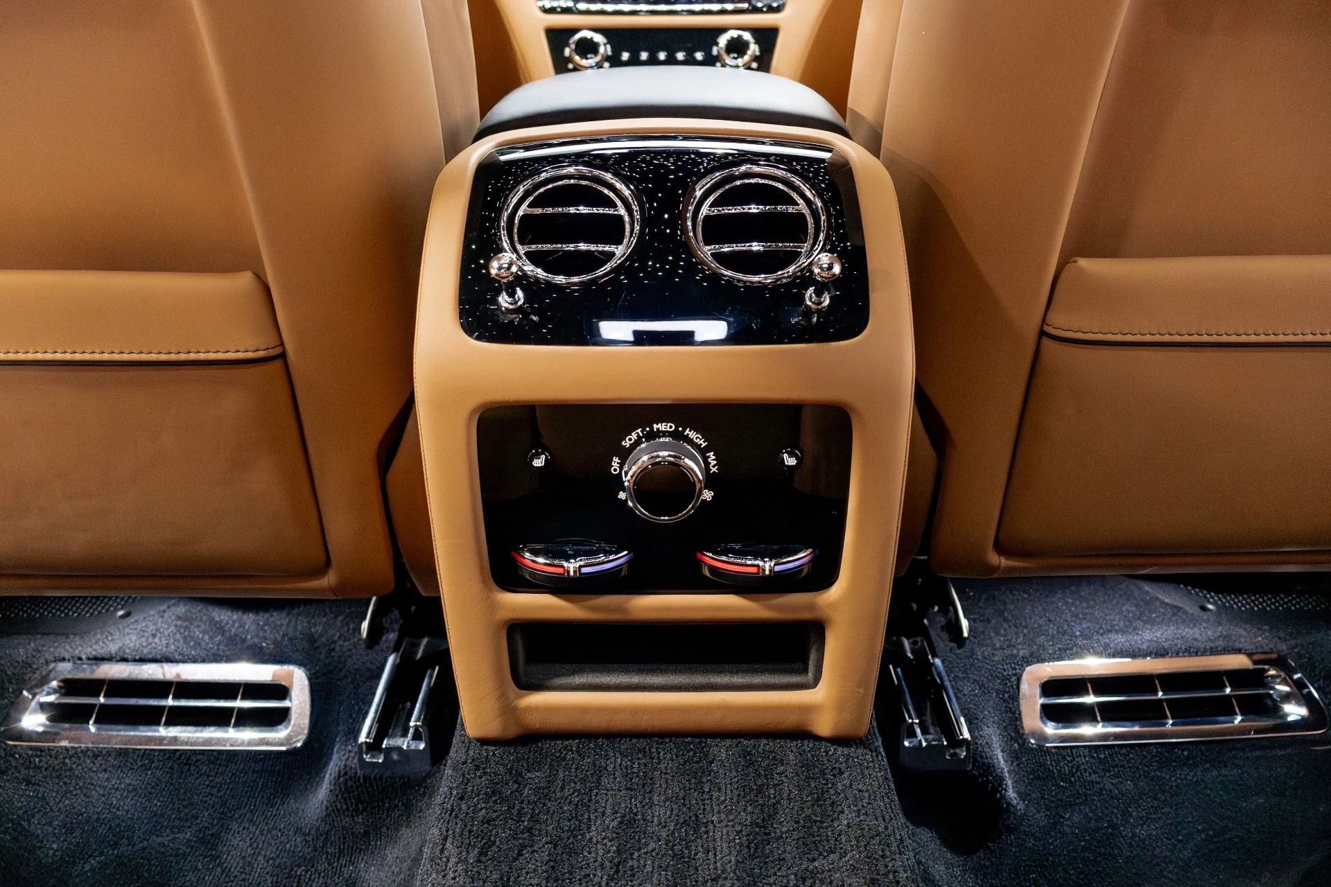 mph031_3825532912_Used_2022_Rolls_Royce_Ghost_1776785010_5507e1e5d1