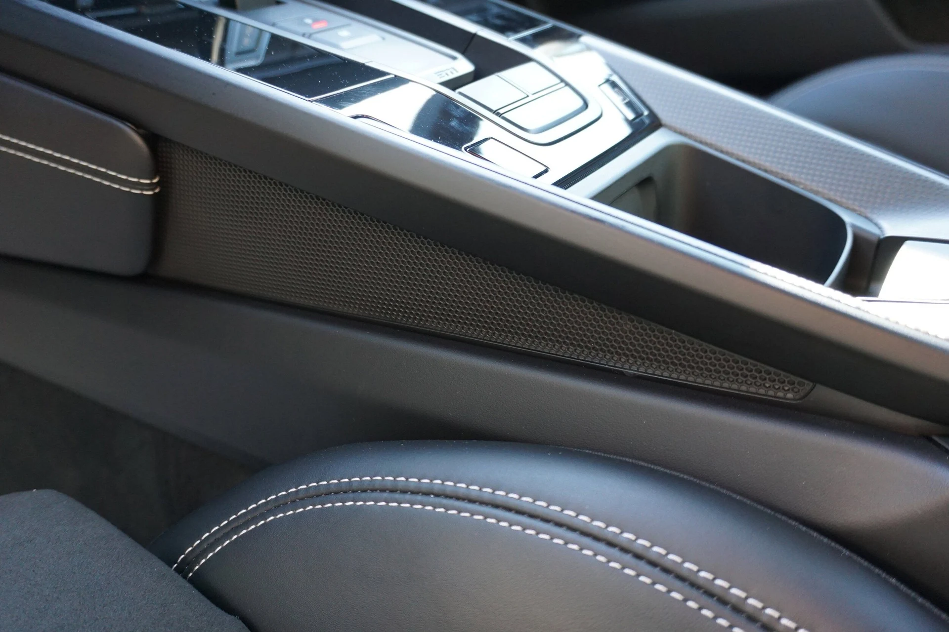 mph031_3830548861_94fbb039af99a3f39869f4ecaeb34f36x_93cb0f11ae