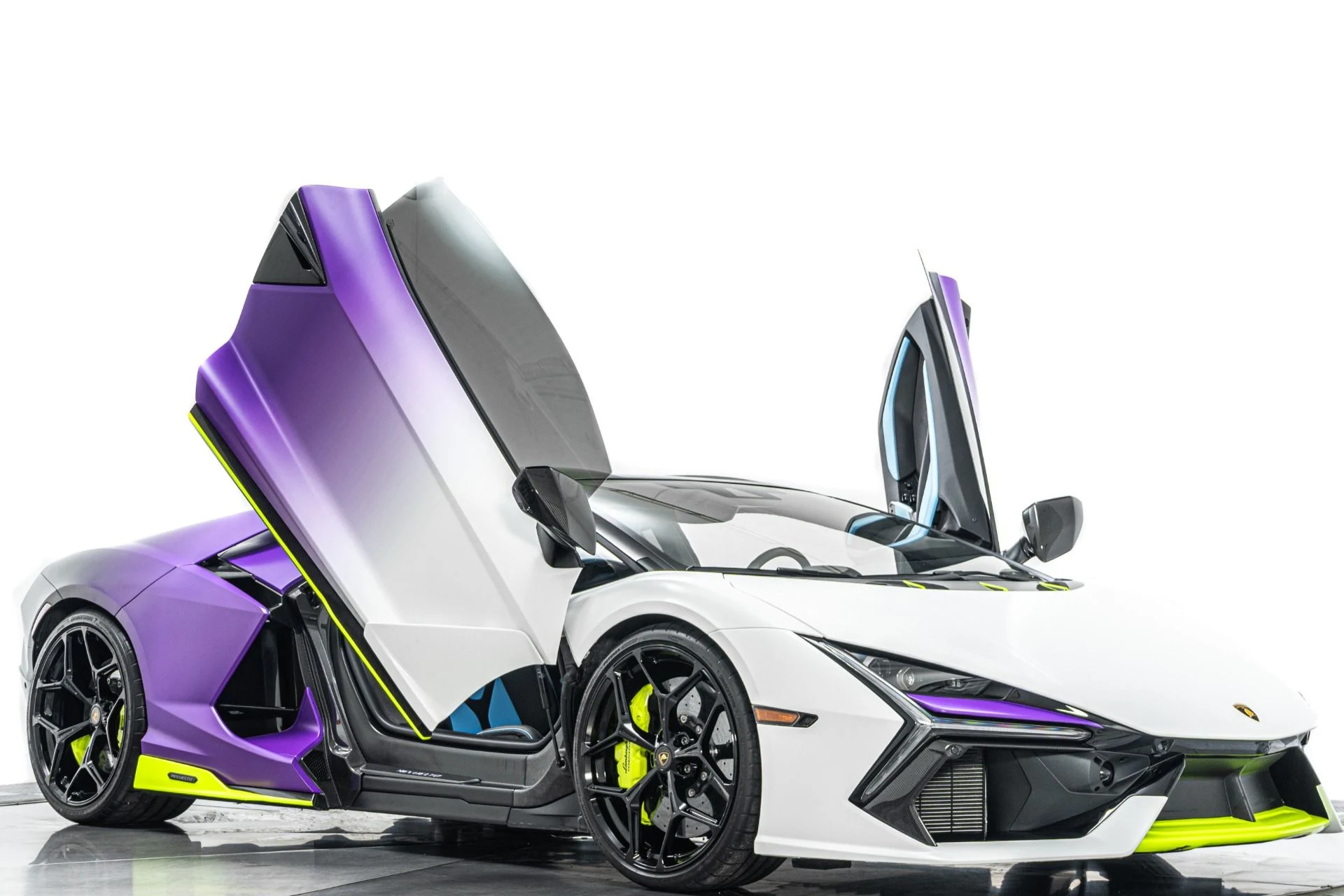 mph031_3831054556_Used_2025_Lamborghini_Revuelto_1001_Horsepower_Multicolor_Matte_Wrap_High_Tech_Pack_1781622926_8bb3325291