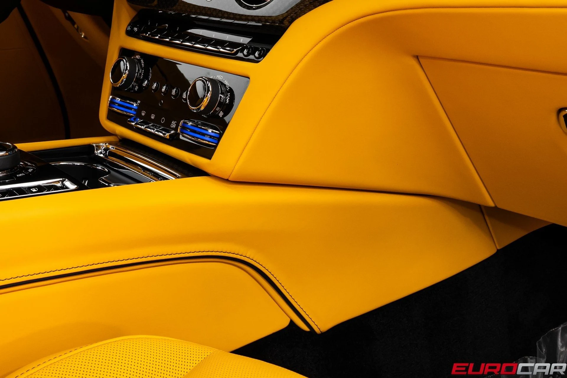 mph031_3835170808_image_32_8724fbb823