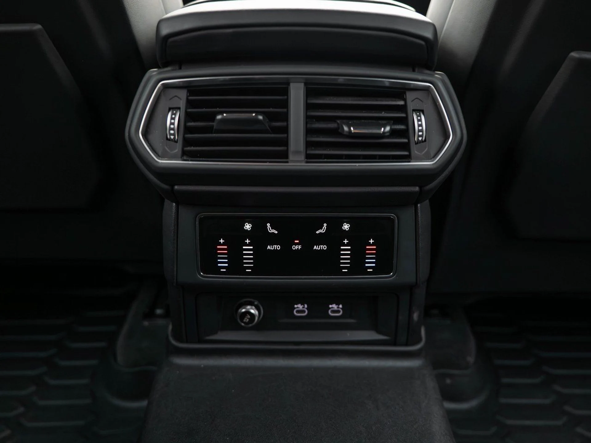 mph031_3836937582_6de005ecbabfab556966d8283caac2a5x_8b1f1ffdc3