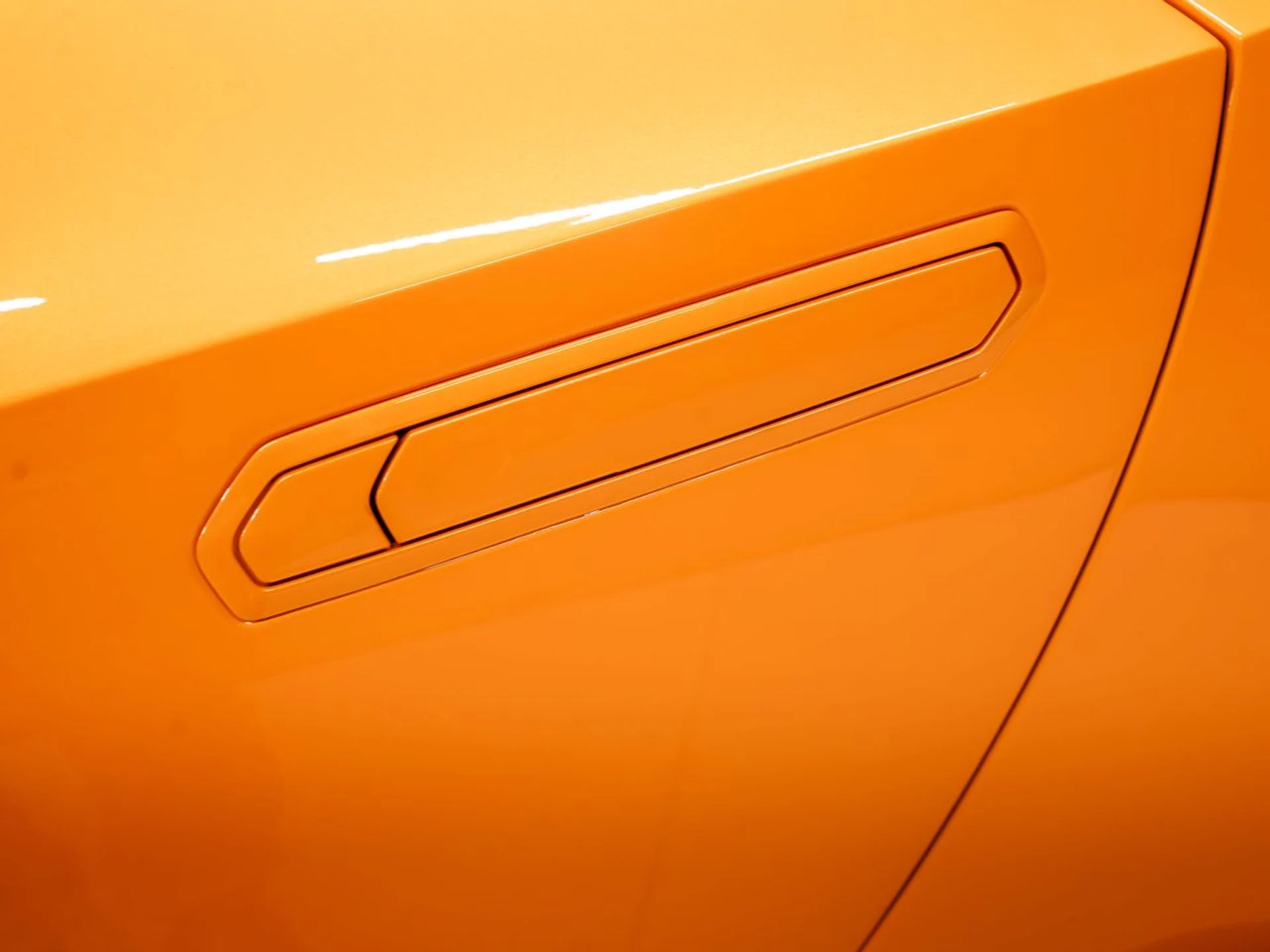 mph031_3837932143_lamborghini_huracan_2023_e292b5f2b5