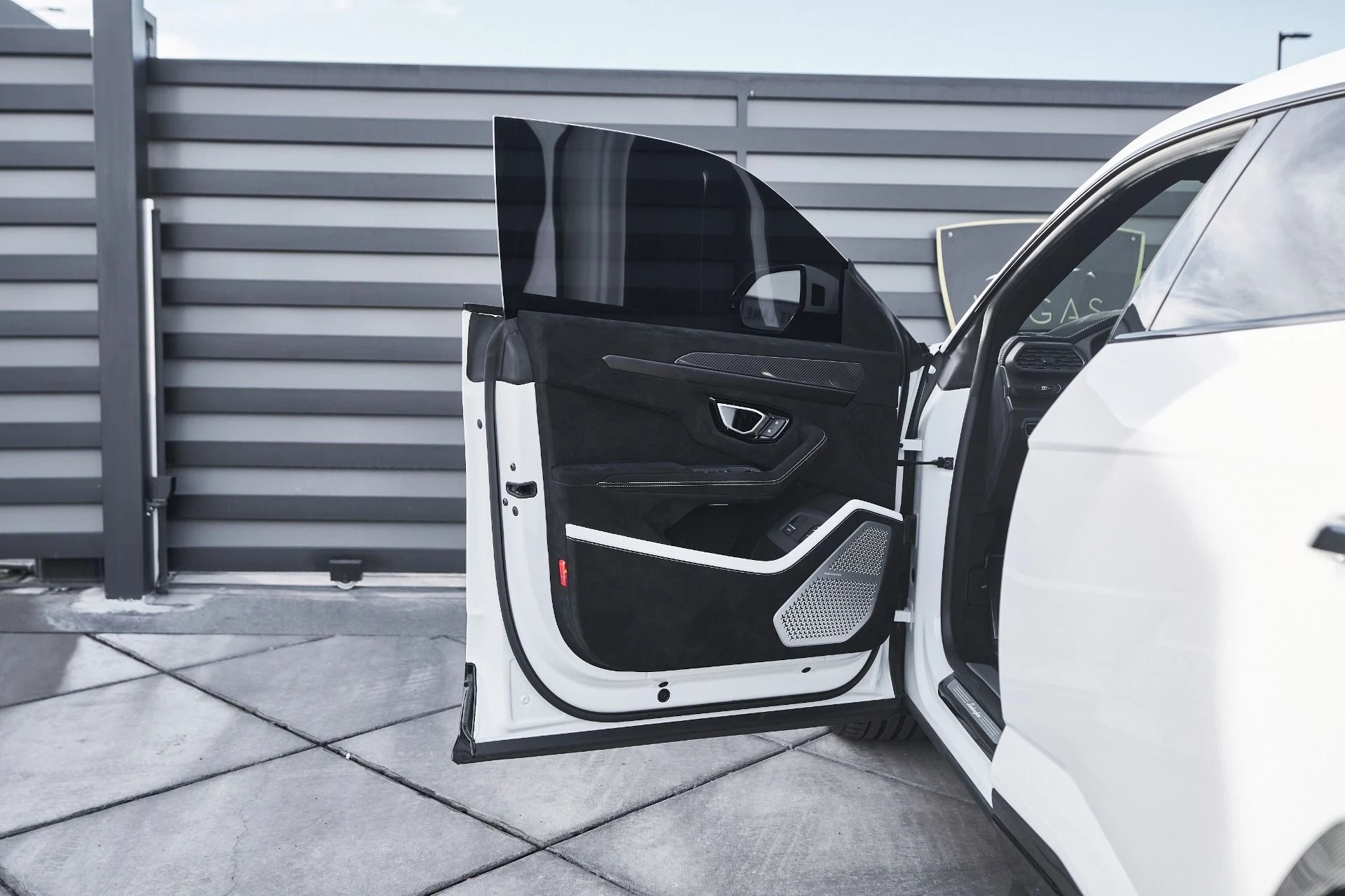 mph031_3845921226_Used_2024_Lamborghini_Urus_Performante_1764730708_4b620c453e