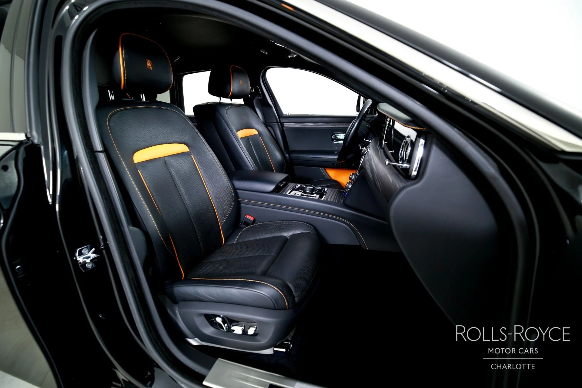 mph031_3848989082_Used_2021_Rolls_Royce_Ghost_1760810069_6629618736