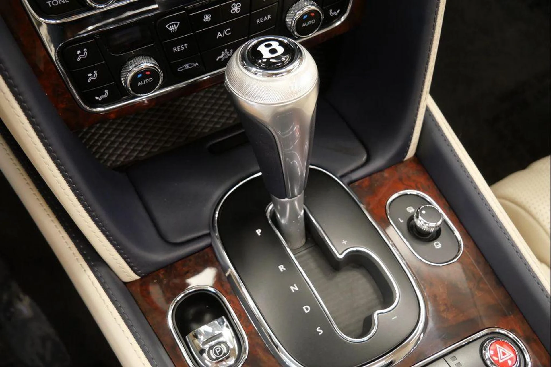 mph031_3852291998_L8_V5u4_Lyzerk_Y_Mf_B_Zhq4k_Y2ao_Po_c76541525a