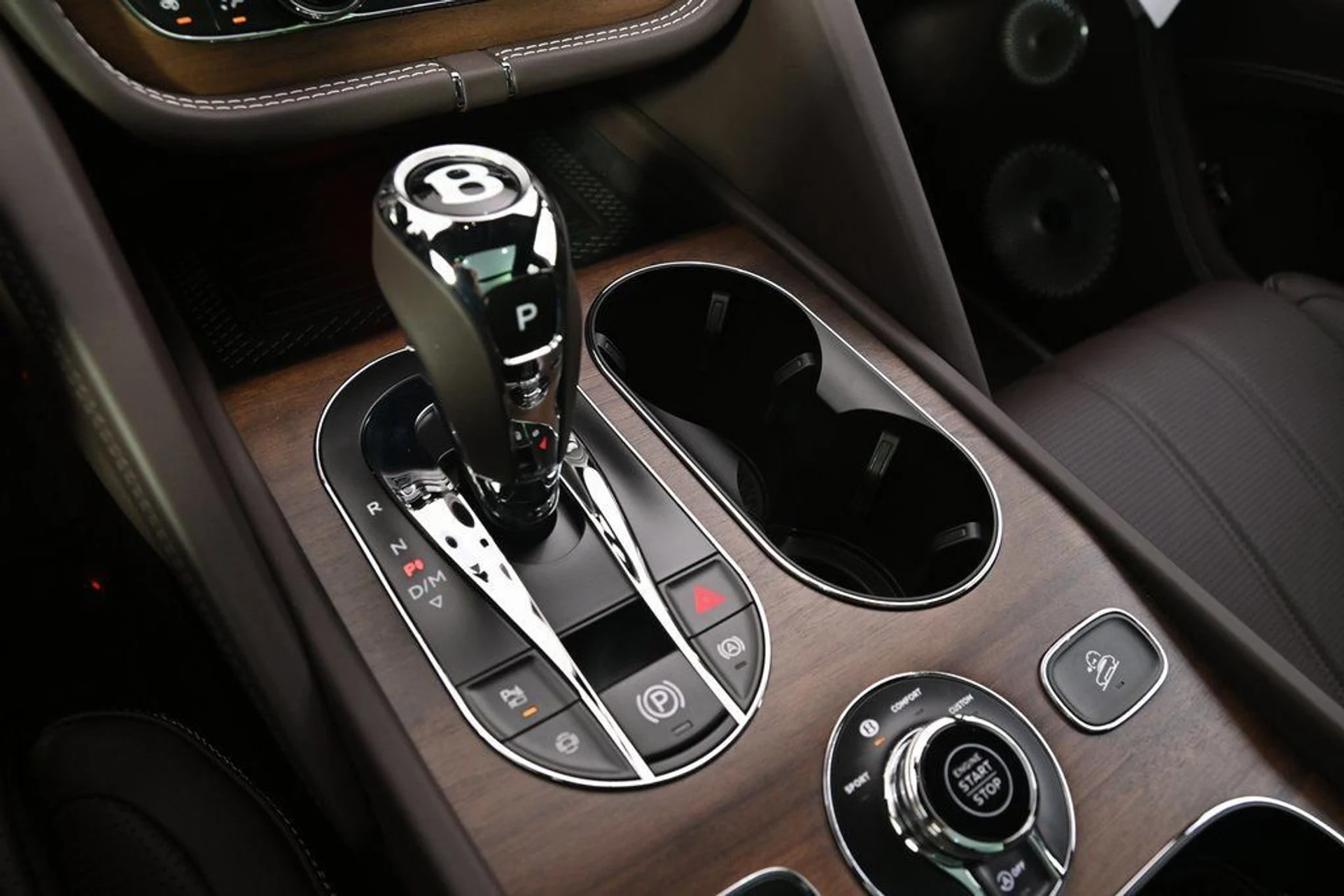 mph031_3857551422_4499de317d30427c8f0653d581134964_9363148318