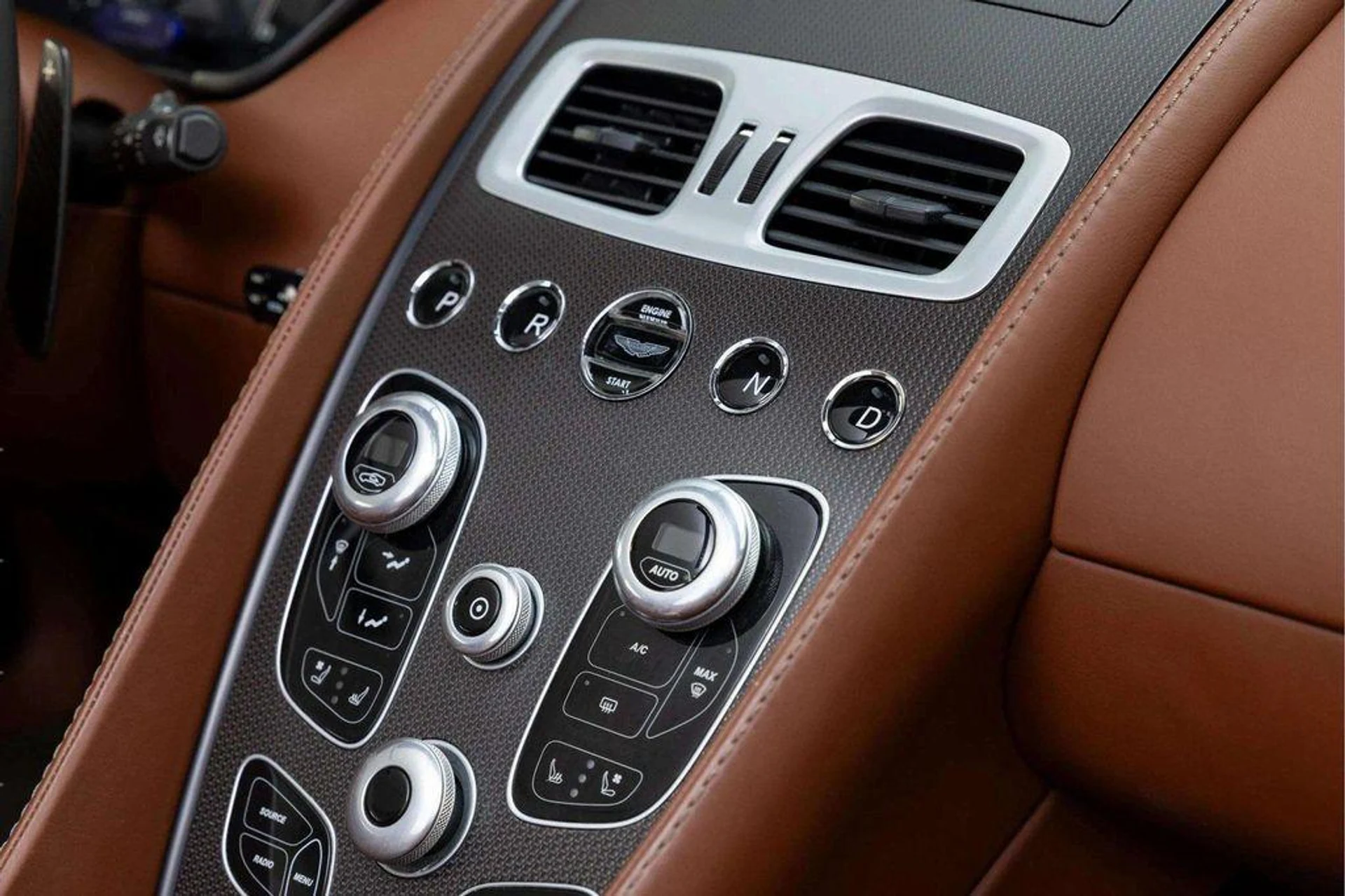 mph031_3857943945_Rd2q_N1v_ENCBZ_Lp_Mo_Lh_EQ_Bw_I7_D_Mg_2002464879