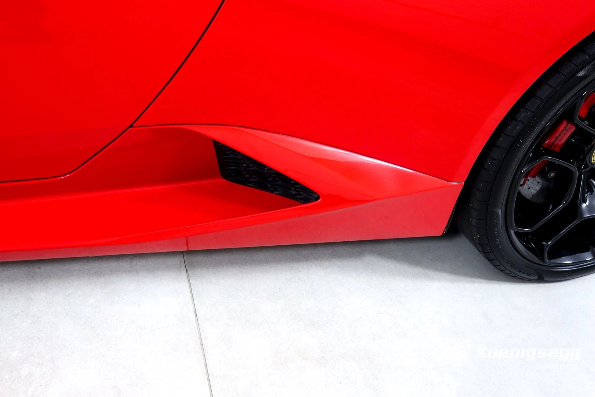 mph031_3860293201_Used_2016_Lamborghini_Huracan_LP_580_2_1694548323_cbeb597a25