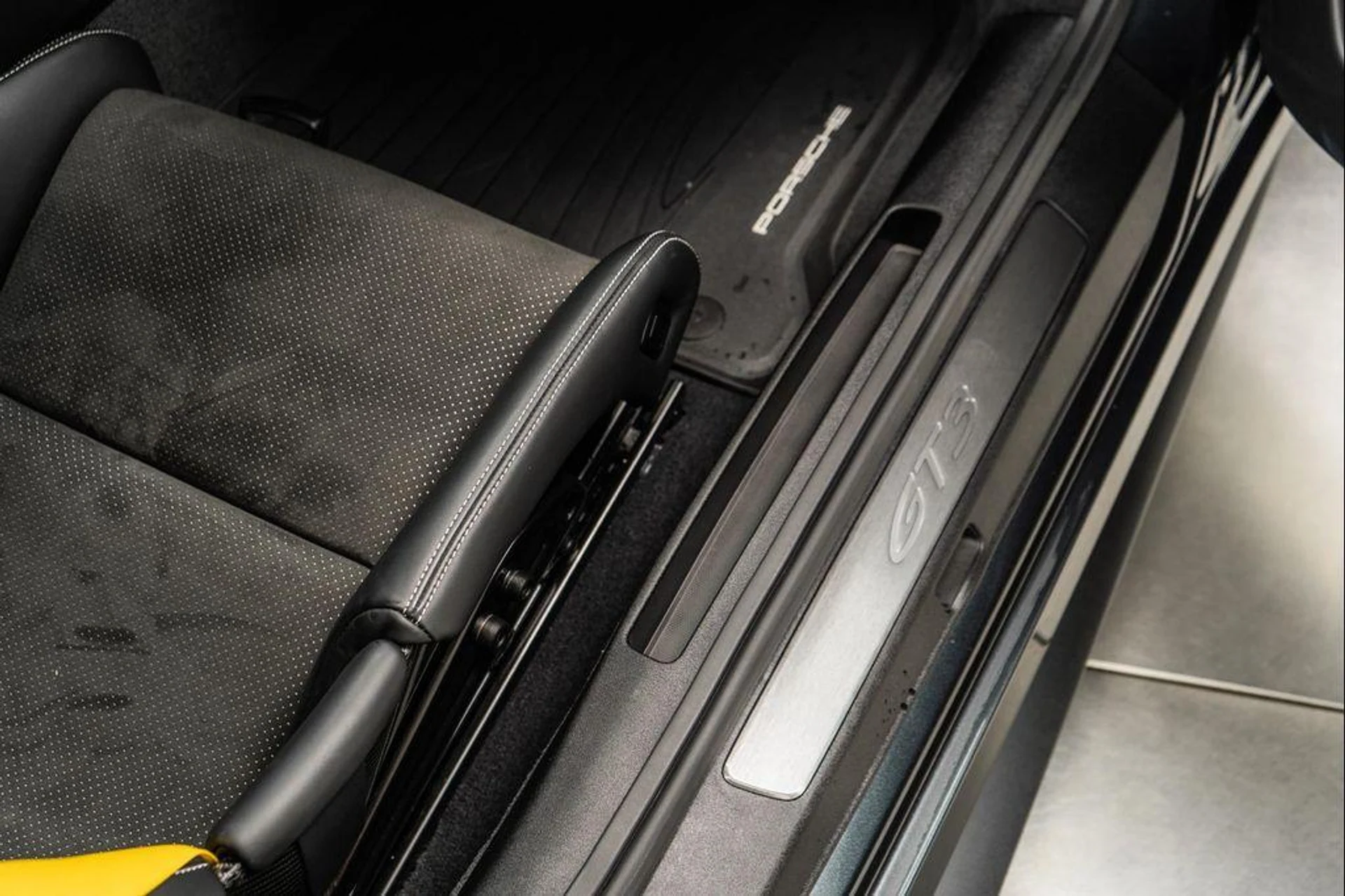 mph031_3860297014_WTVS_4g_IX_6z_Ubpx7_Fz_Gxa_Yva_Yvt_M_6560c32c26