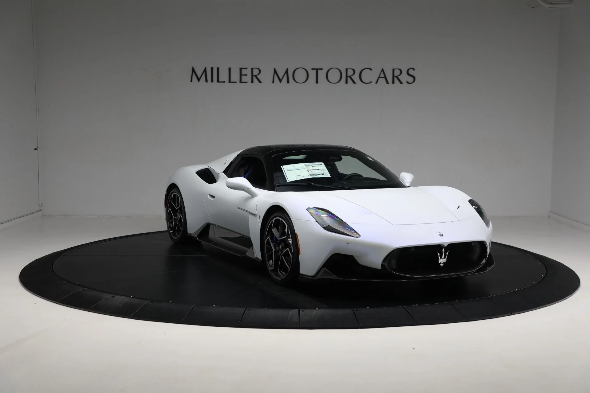 mph031_3861557572_Used_2023_Maserati_MC_20_Cielo_1728047237_1fd4b04c14