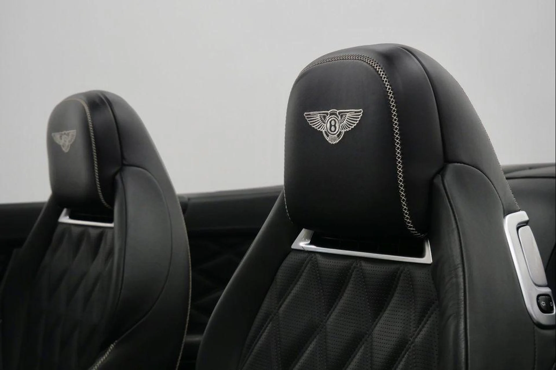 mph031_3862672379_R2_Q_Zs_Fz_Tbnh_CZ_Ocd_Eier_Fy_Y_Oz6_I_bd8e9c3c7b