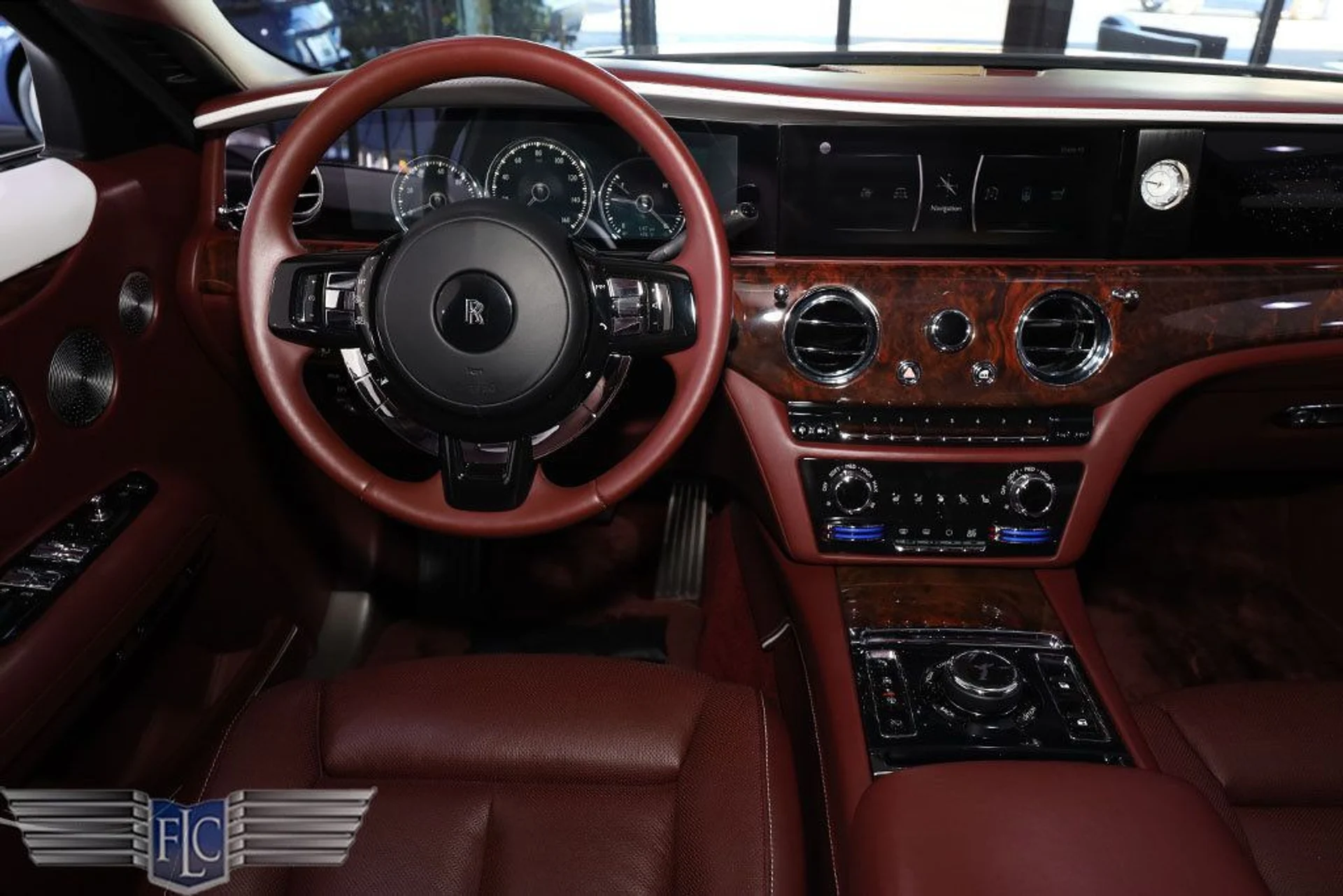 mph031_3879540012_used_2021_rolls_royce_ghost_sedan_6305_22950385_32_1024_de3438bda4