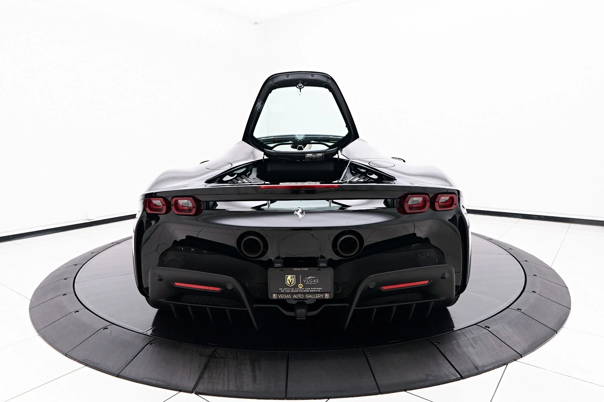 mph031_3885186092_Used_2024_Ferrari_SF_90_Spider_Base_1755223316_82954b03a8