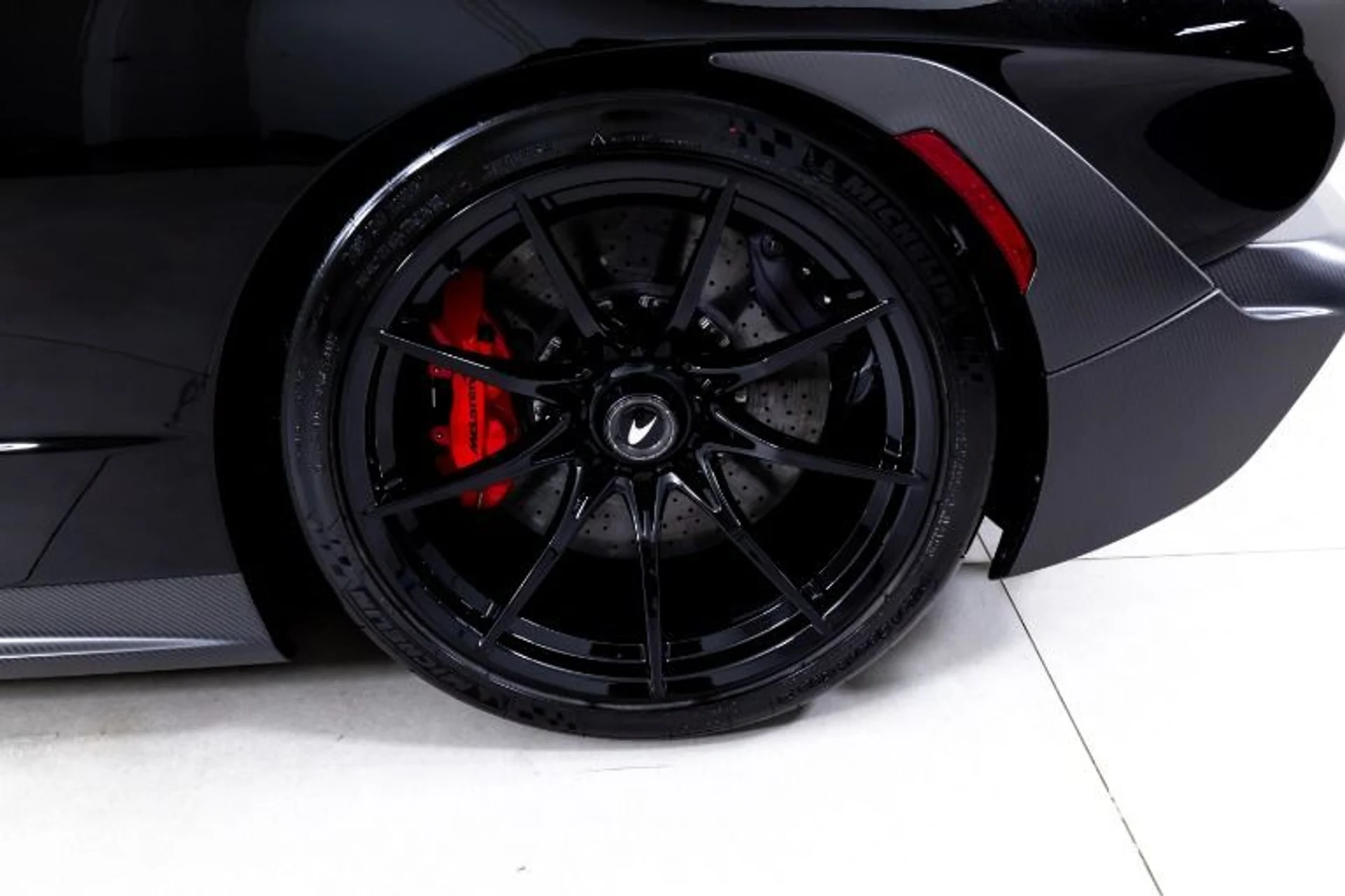 mph031_3885851773_Used_2019_Mc_Laren_Senna_1688b956d7