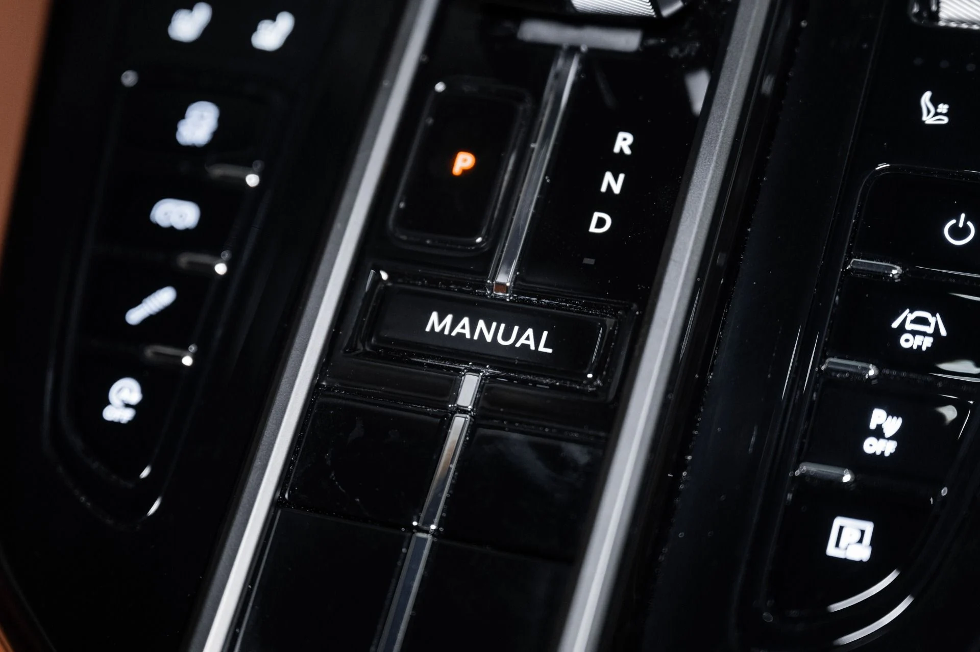 mph031_389397599_New_2026_Aston_Martin_Vantage_S_Coupe_1767379959_65ec5aa946